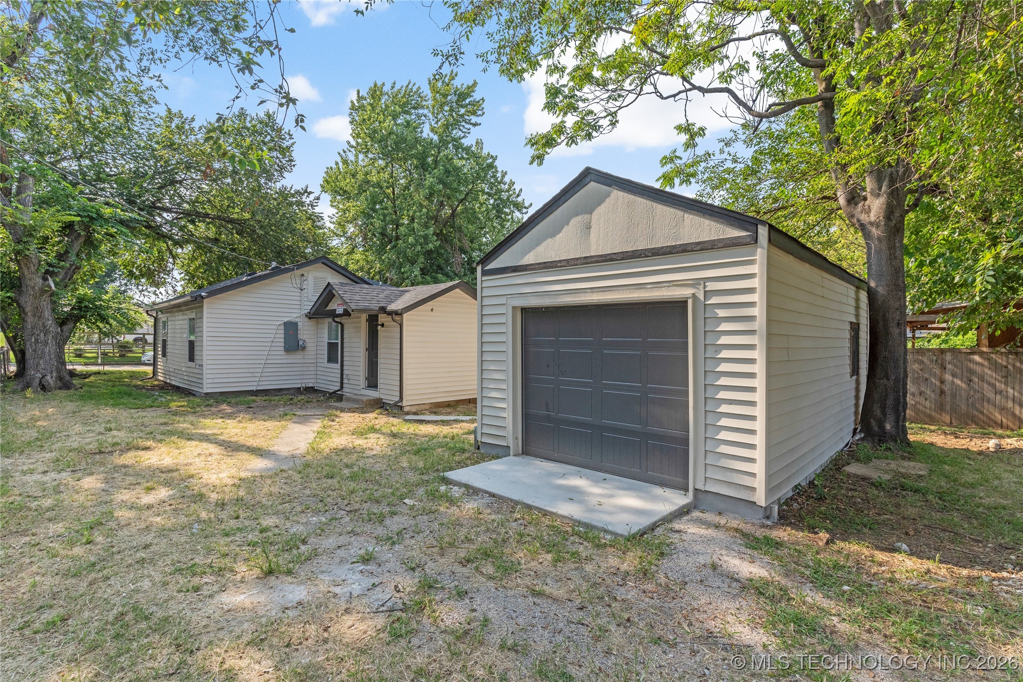 1901 N Atlanta Avenue Property Photo 35