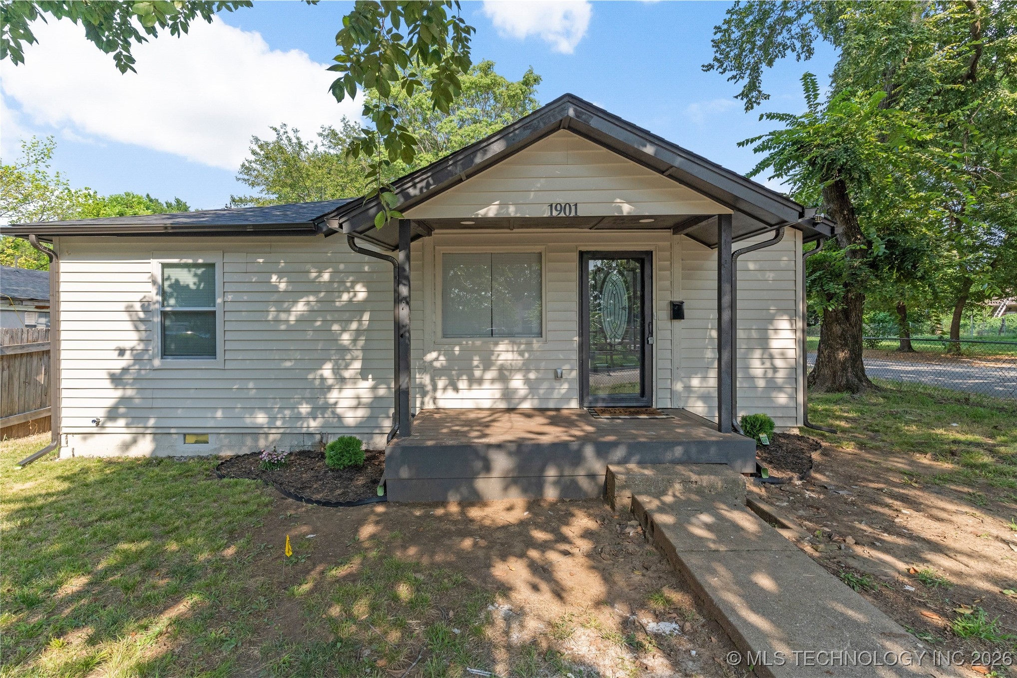 1901 N Atlanta Avenue Property Photo 36