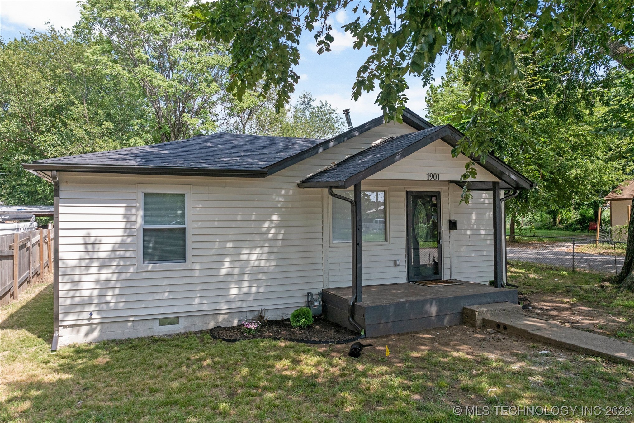 1901 N Atlanta Avenue Property Photo 37