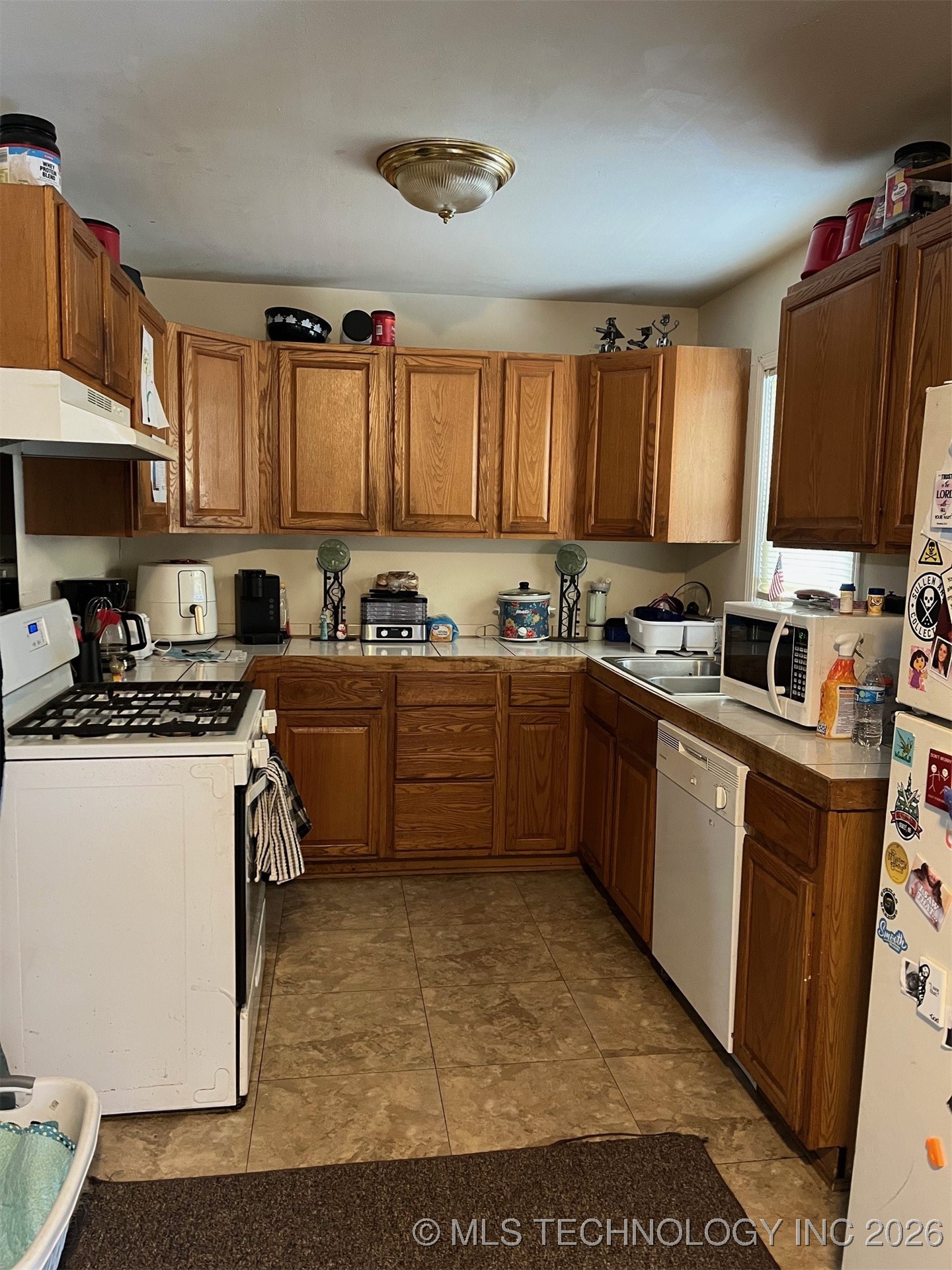 340 N Oak Street Property Photo 4