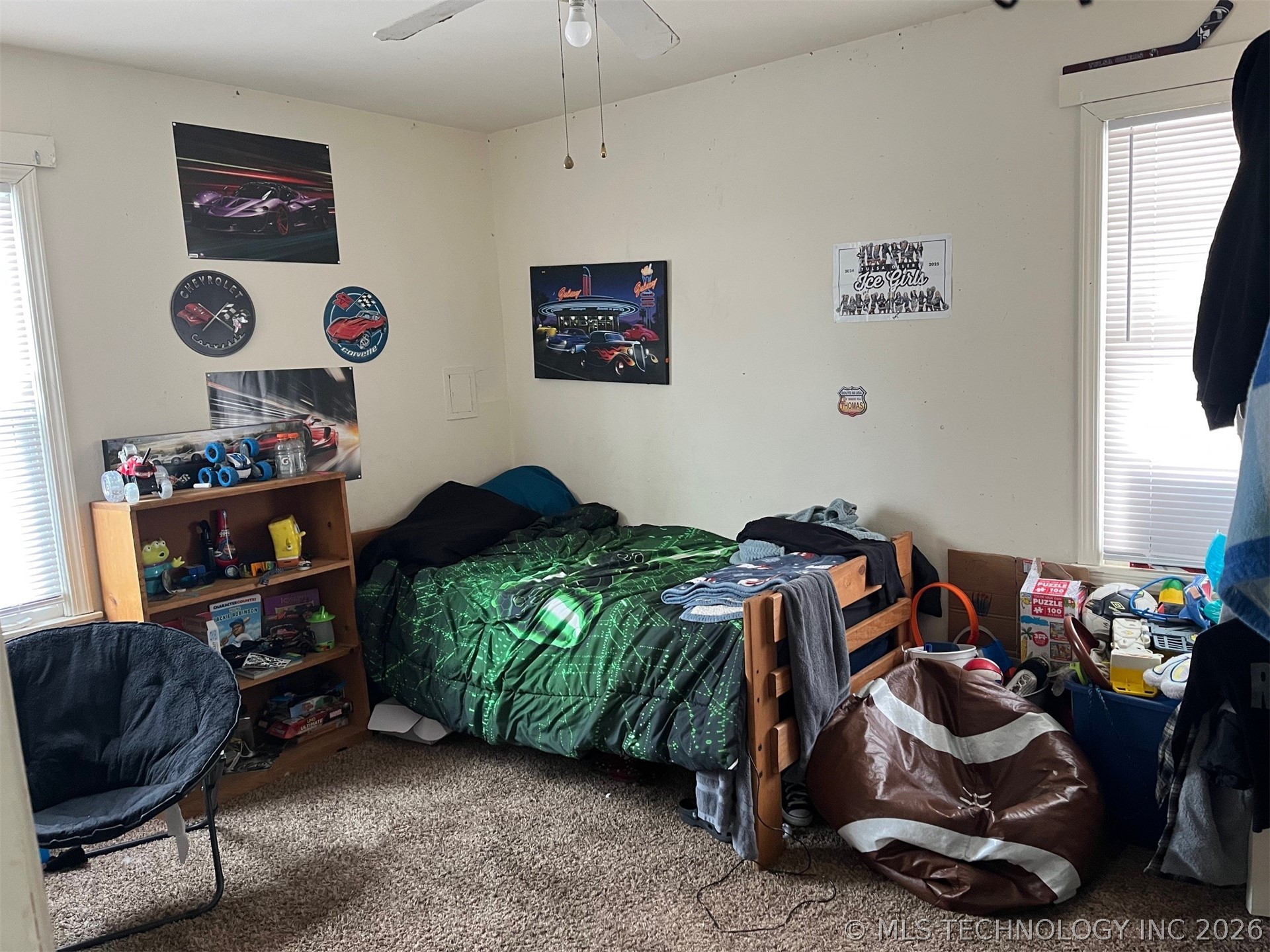 340 N Oak Street Property Photo 7