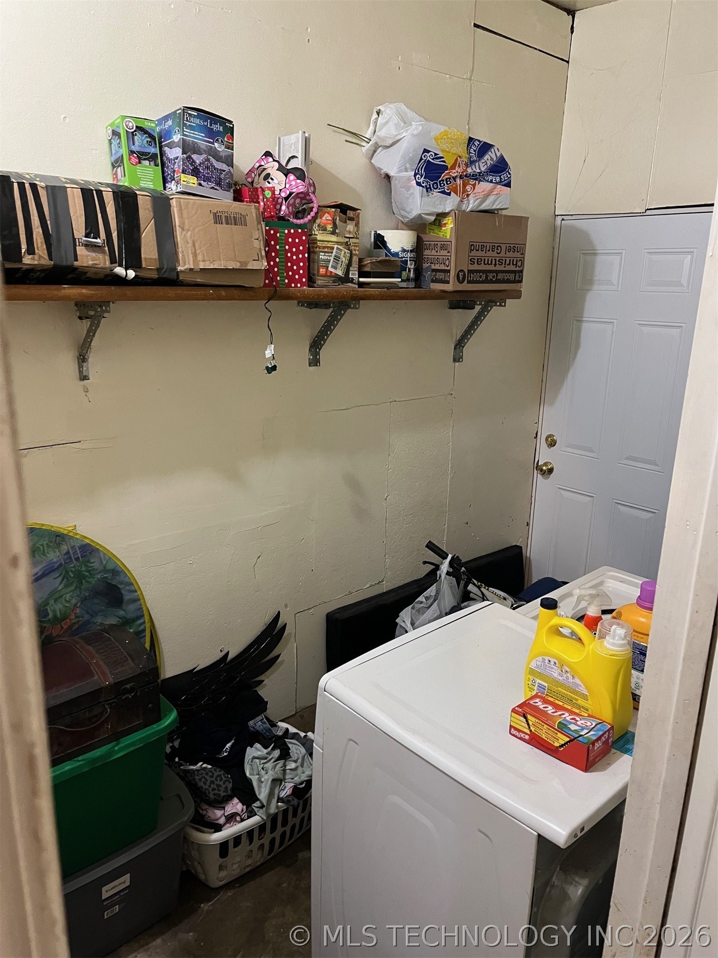 340 N Oak Street Property Photo 9