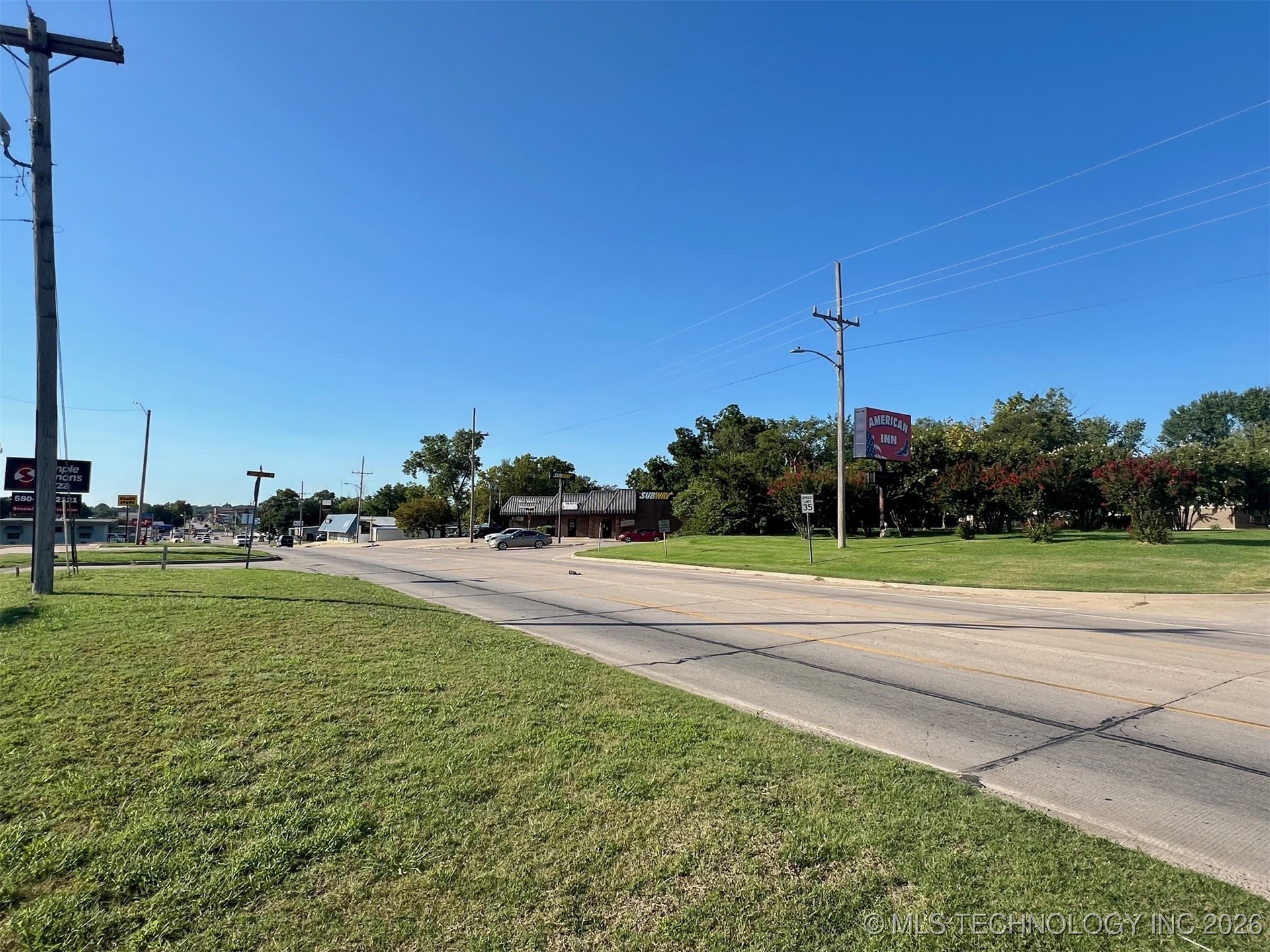 700 N 1st Street N Property Photo 5