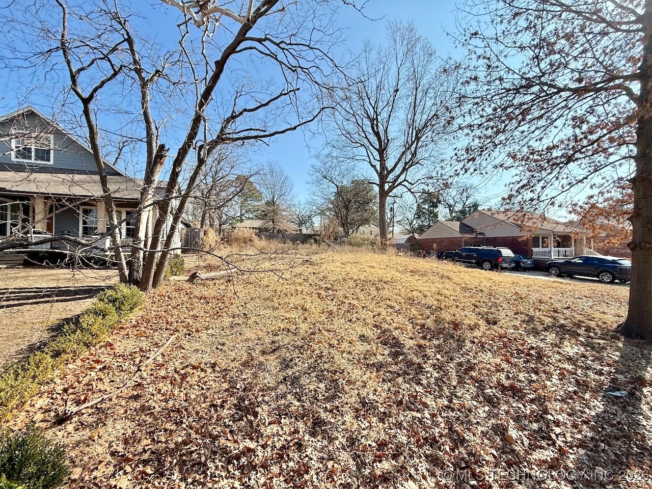 3913 S St Louis Avenue Property Photo 3