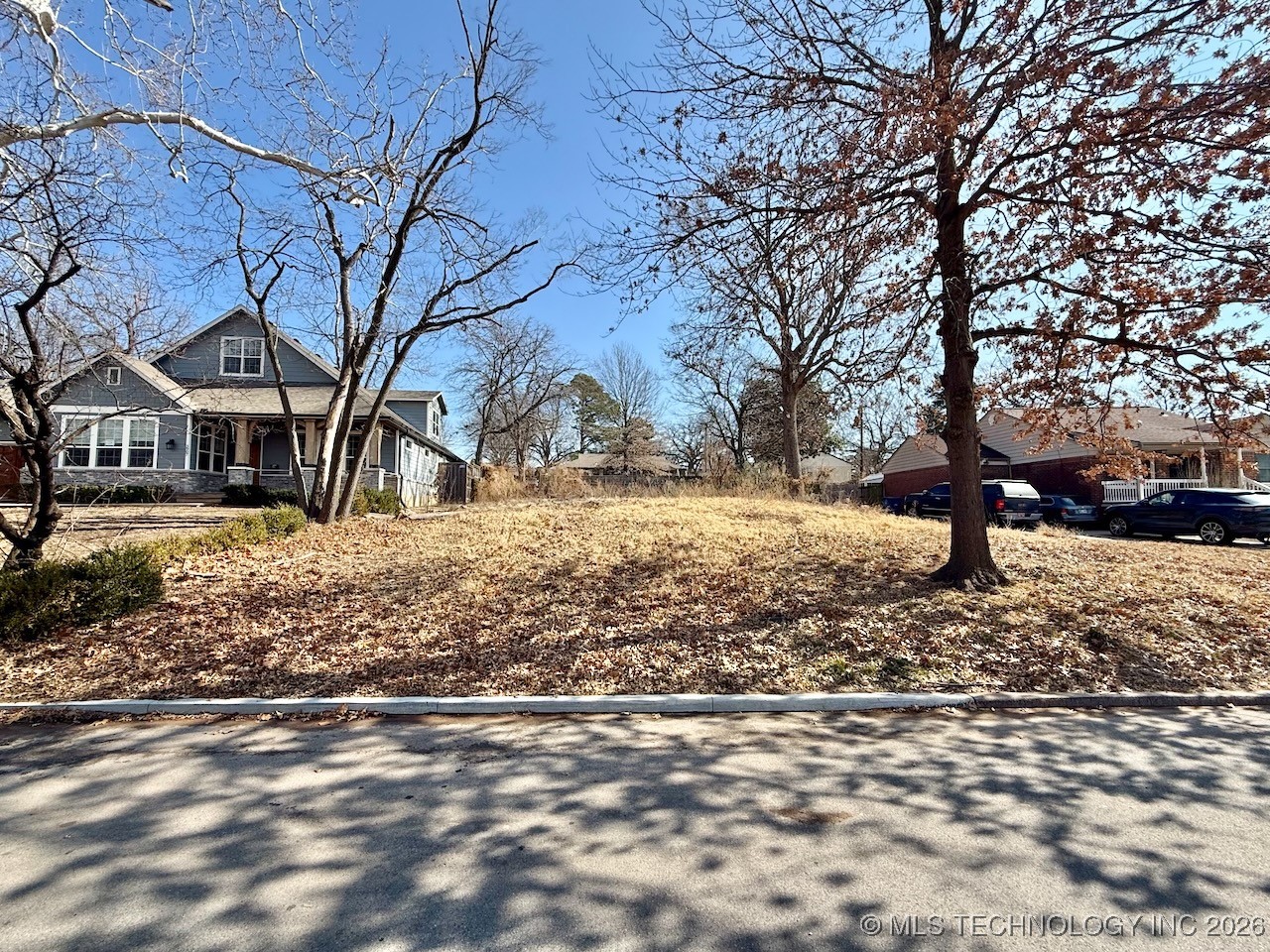 3913 S St Louis Avenue Property Photo 4