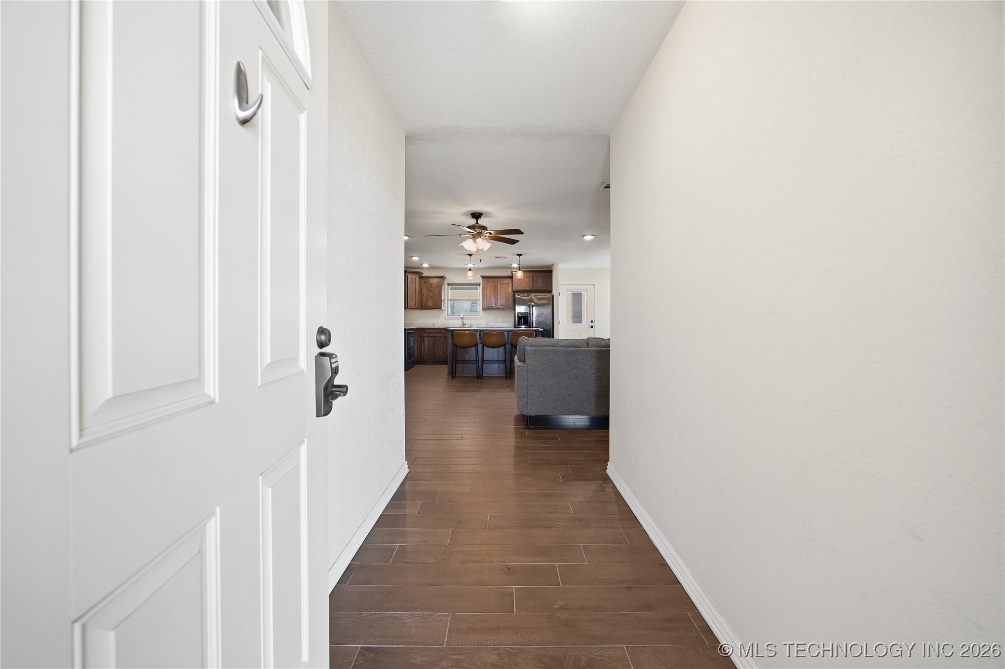 805 5th Street Property Photo 2