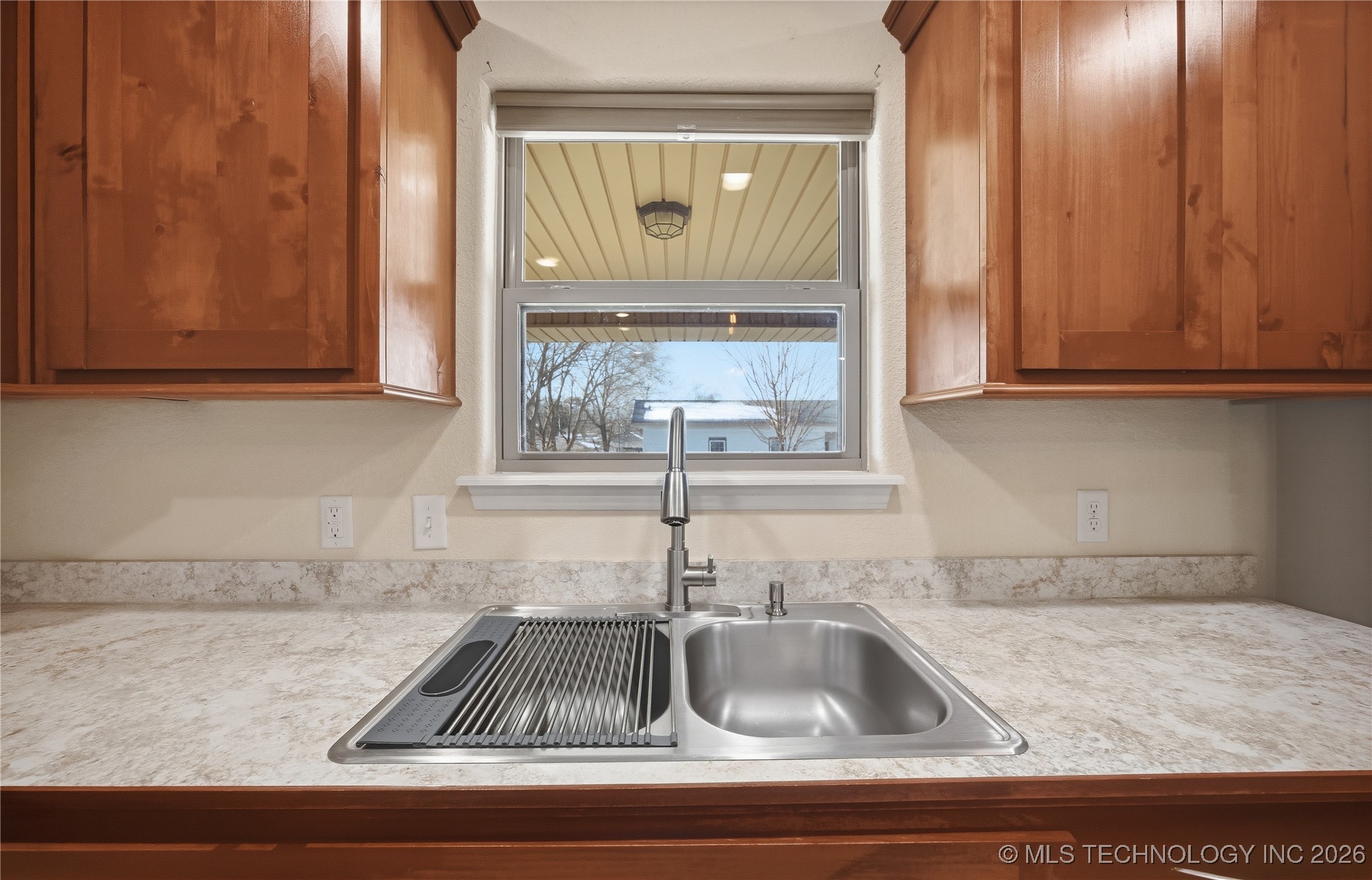 805 5th Street Property Photo 7