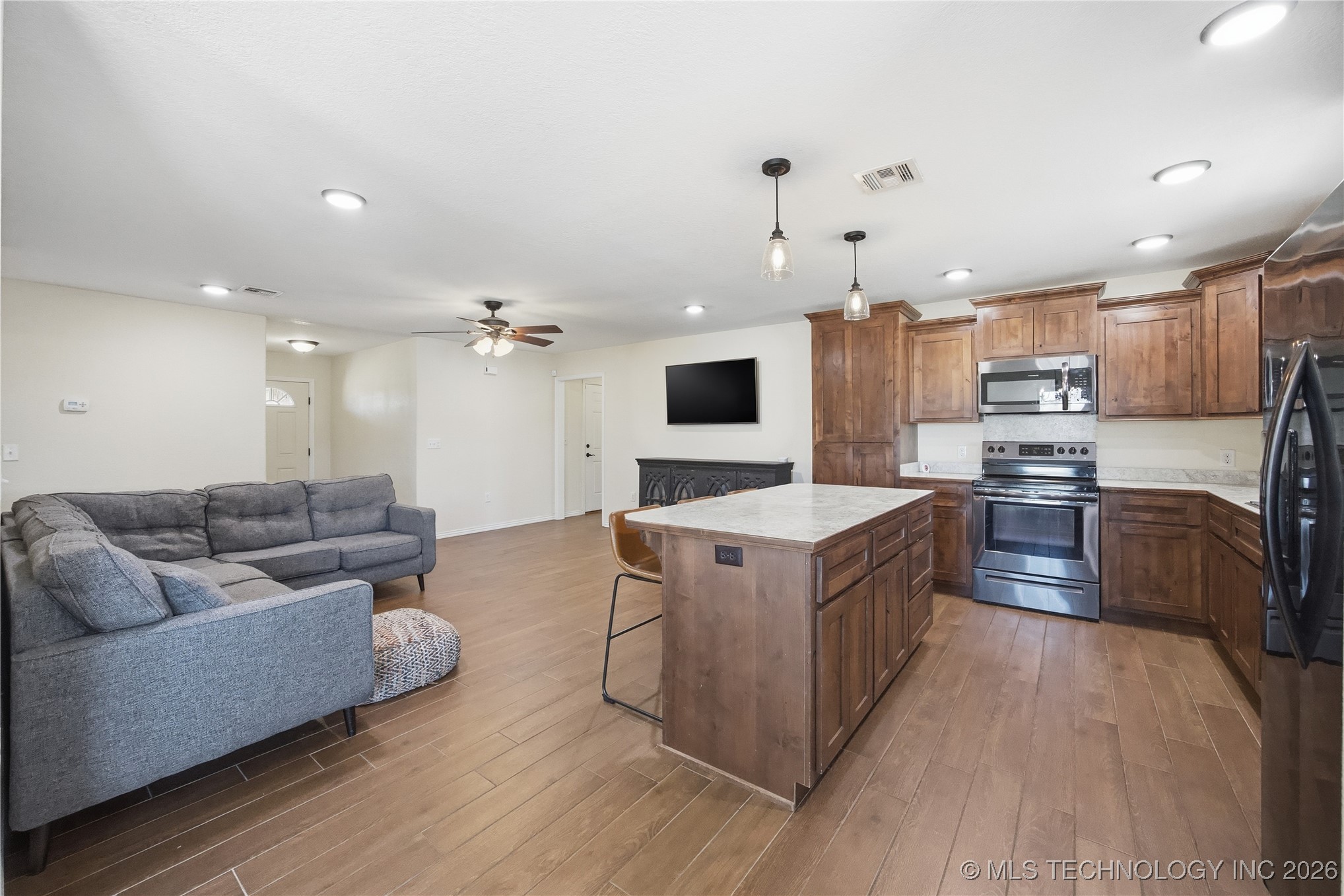 805 5th Street Property Photo 8