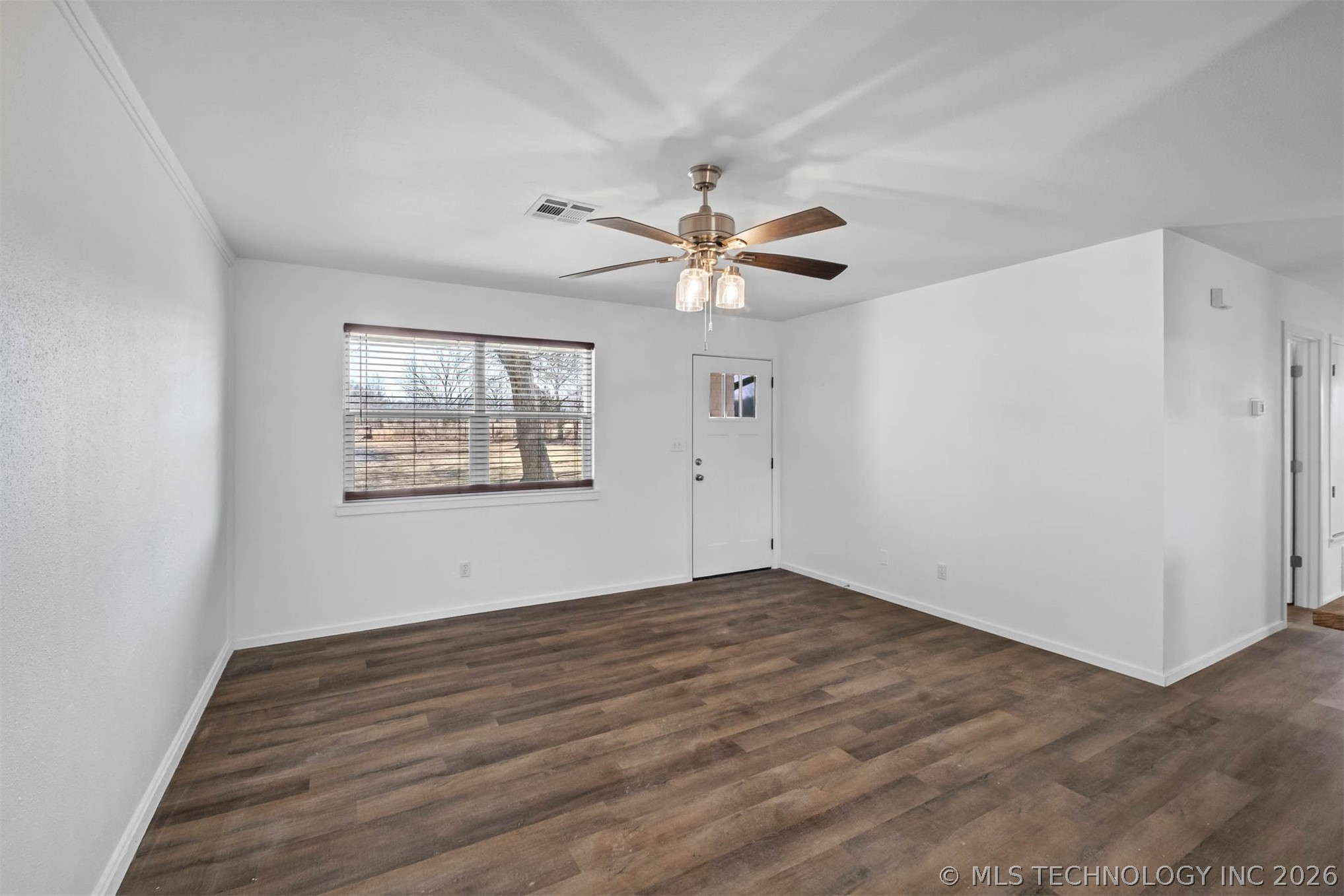 15359 N Medlin Road Property Photo 7