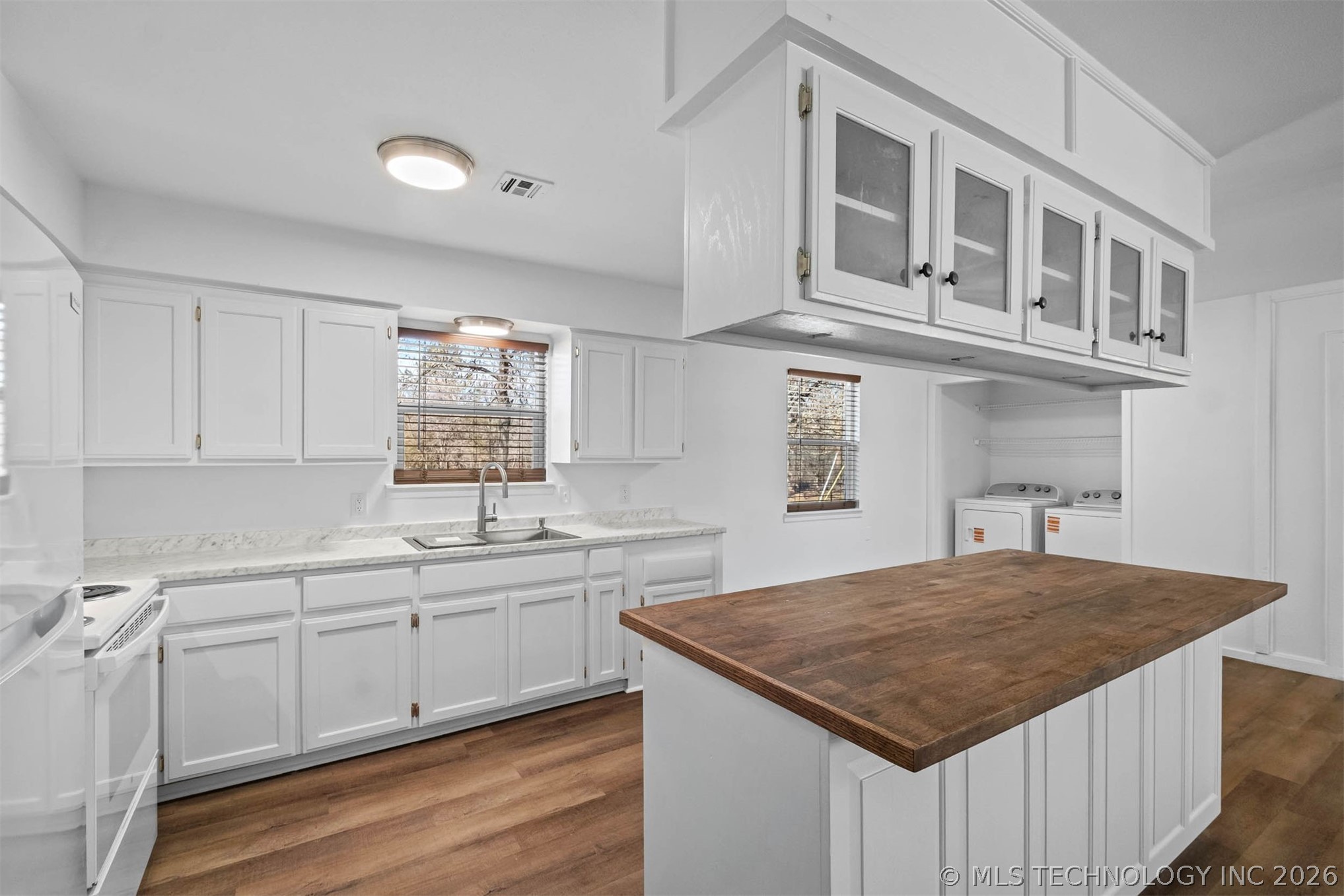 15359 N Medlin Road Property Photo 10