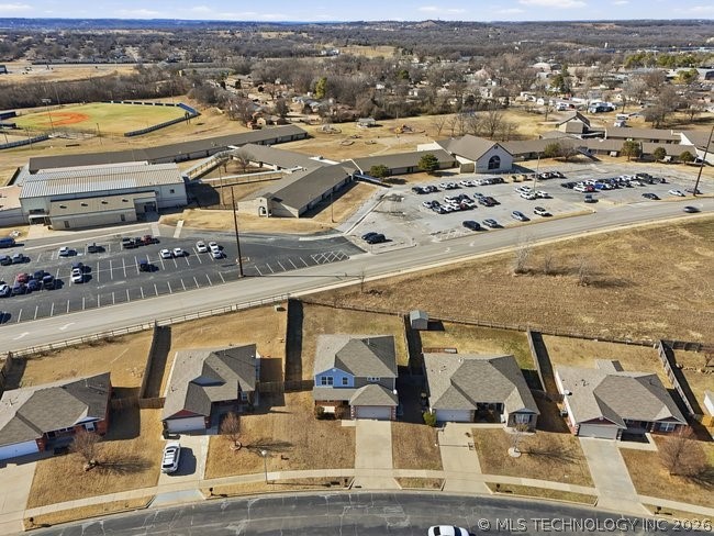 14760 S Fern Place Property Photo 8