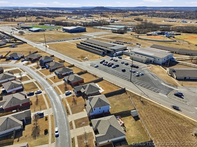 14760 S Fern Place Property Photo 9