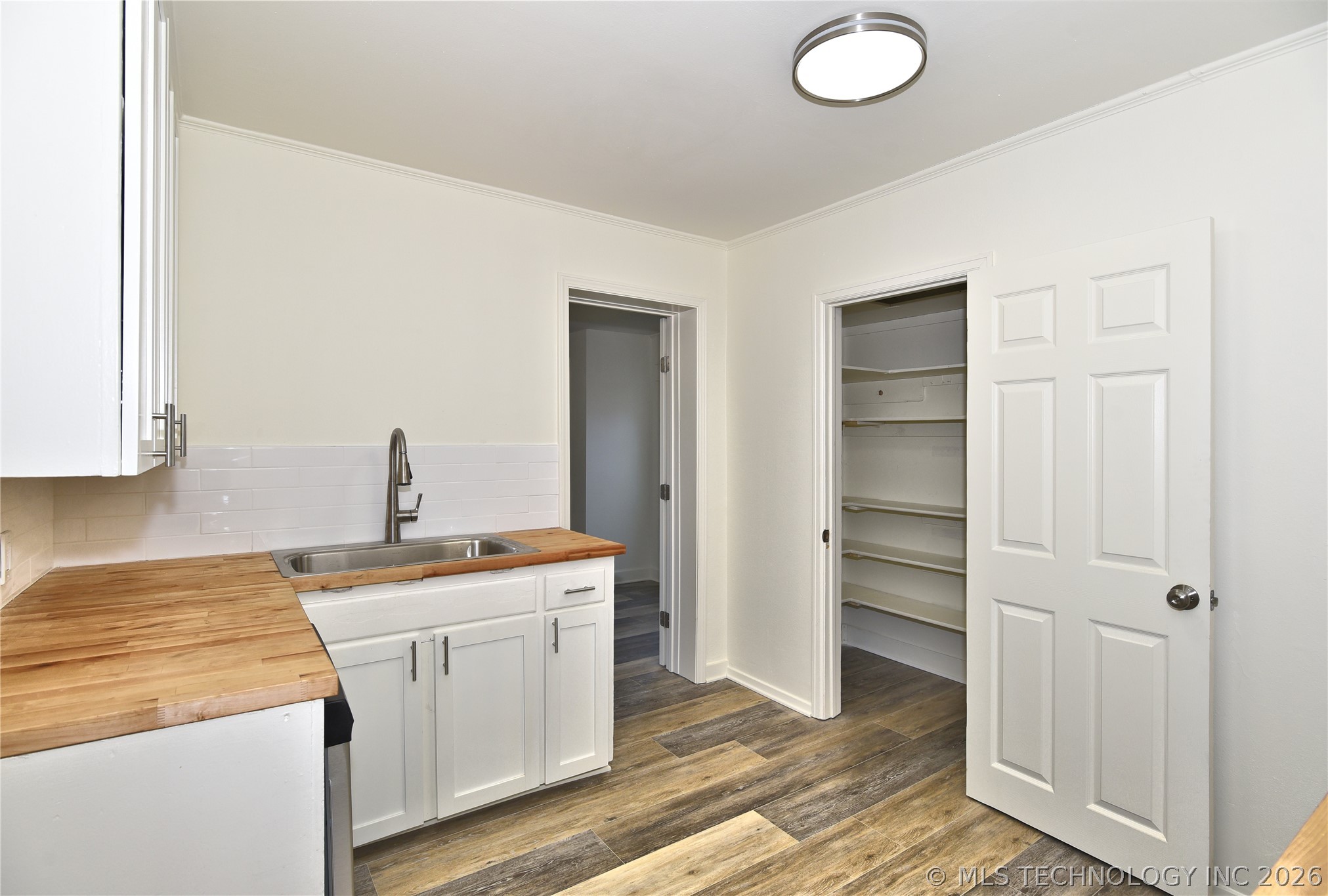 6329 E 4th Place Property Photo 6