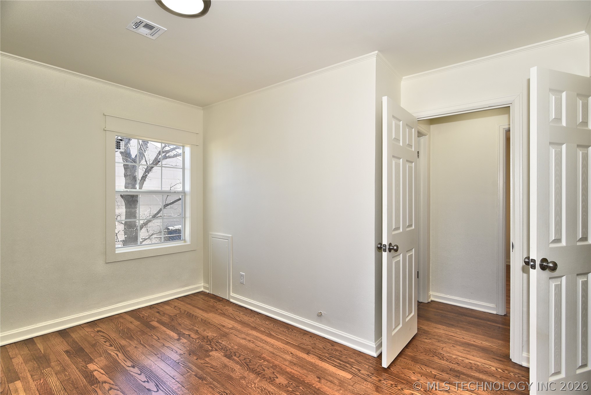 6329 E 4th Place Property Photo 11