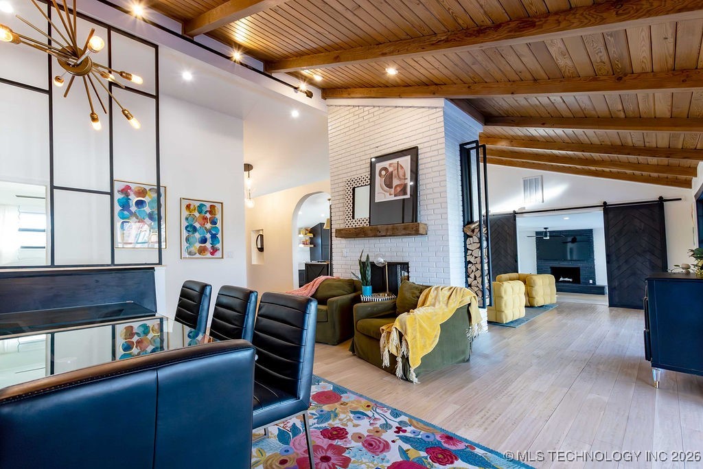 2709 E 61st Street Property Photo 4