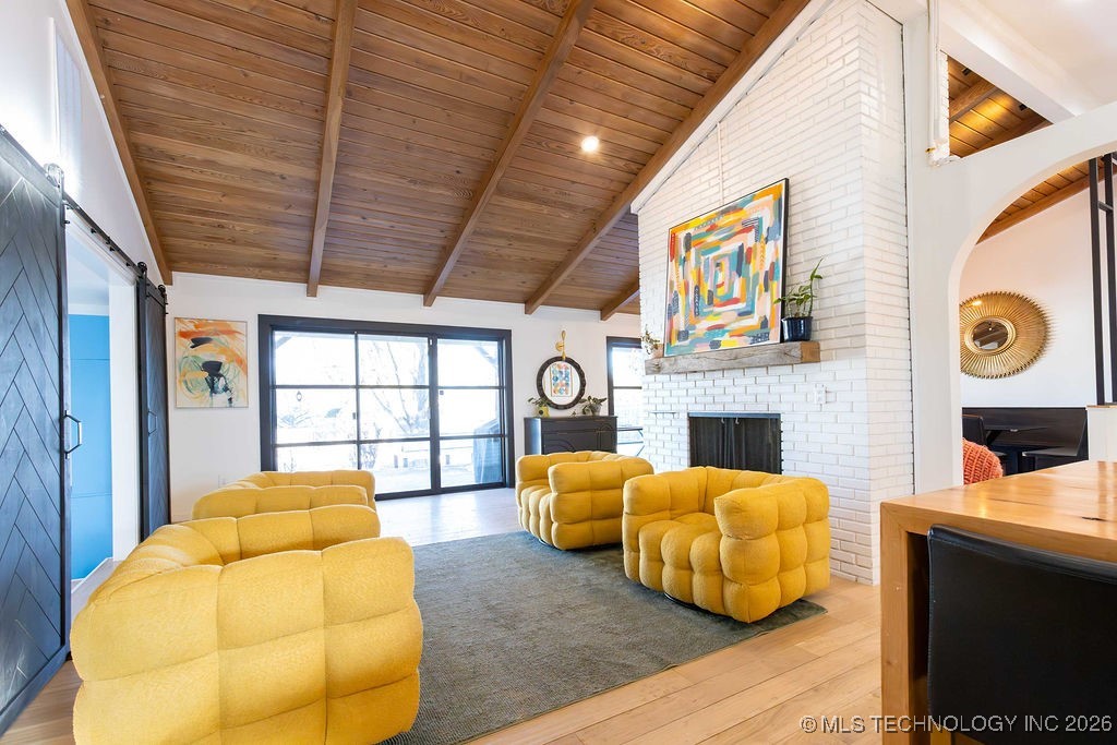 2709 E 61st Street Property Photo 14