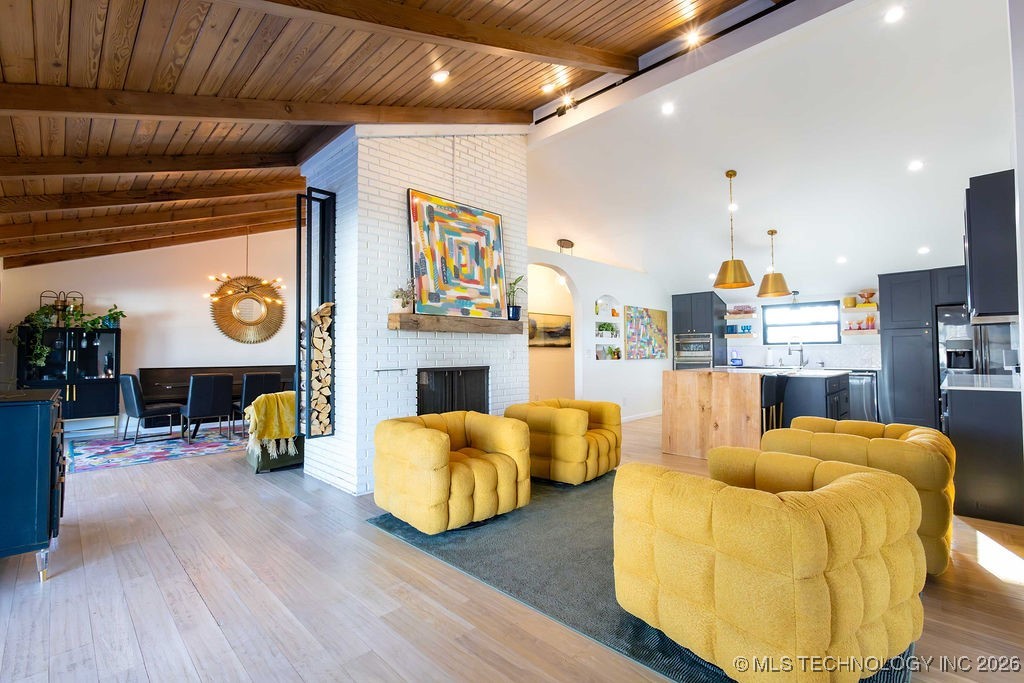 2709 E 61st Street Property Photo 17