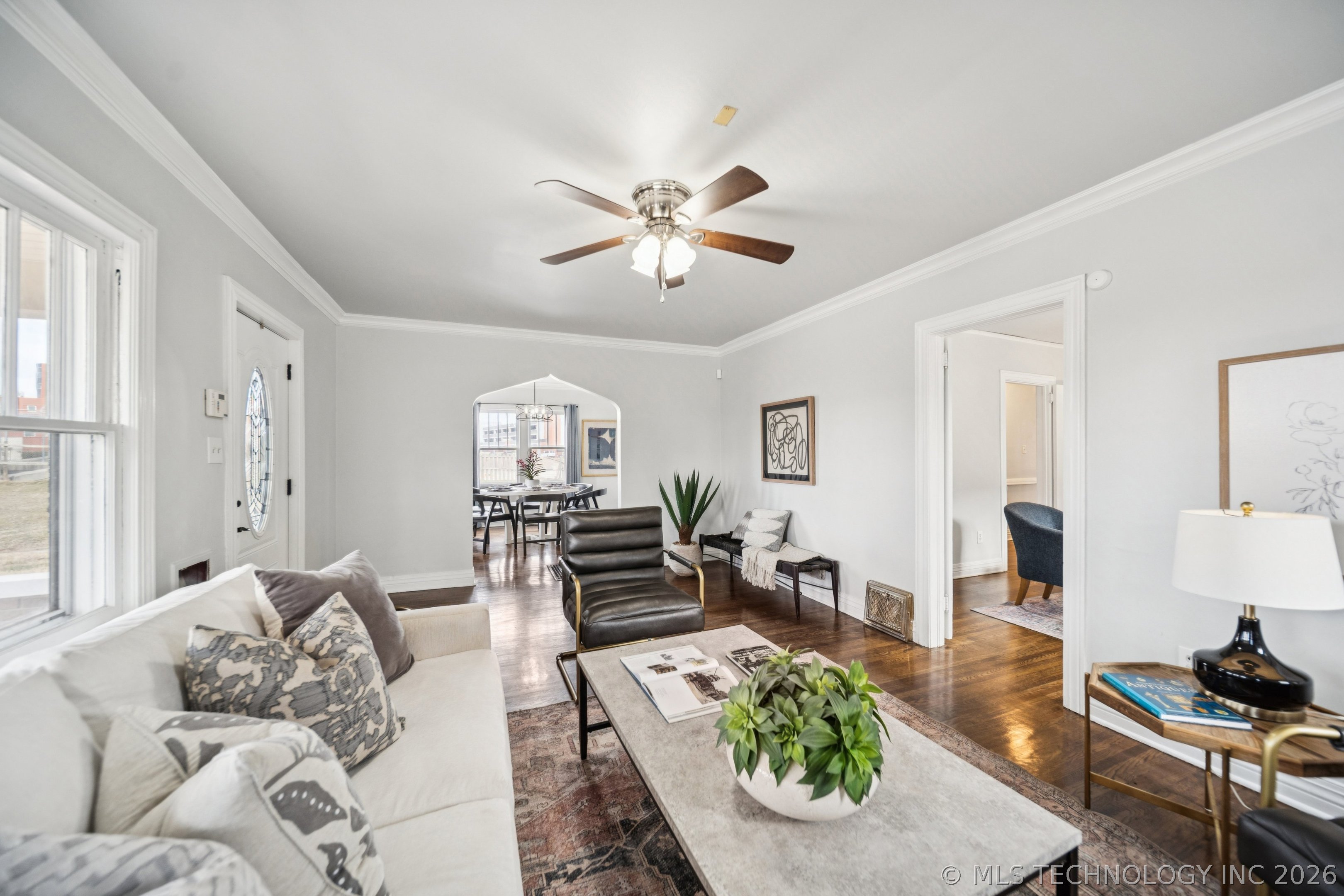 1211 S Jackson Avenue Property Photo 5