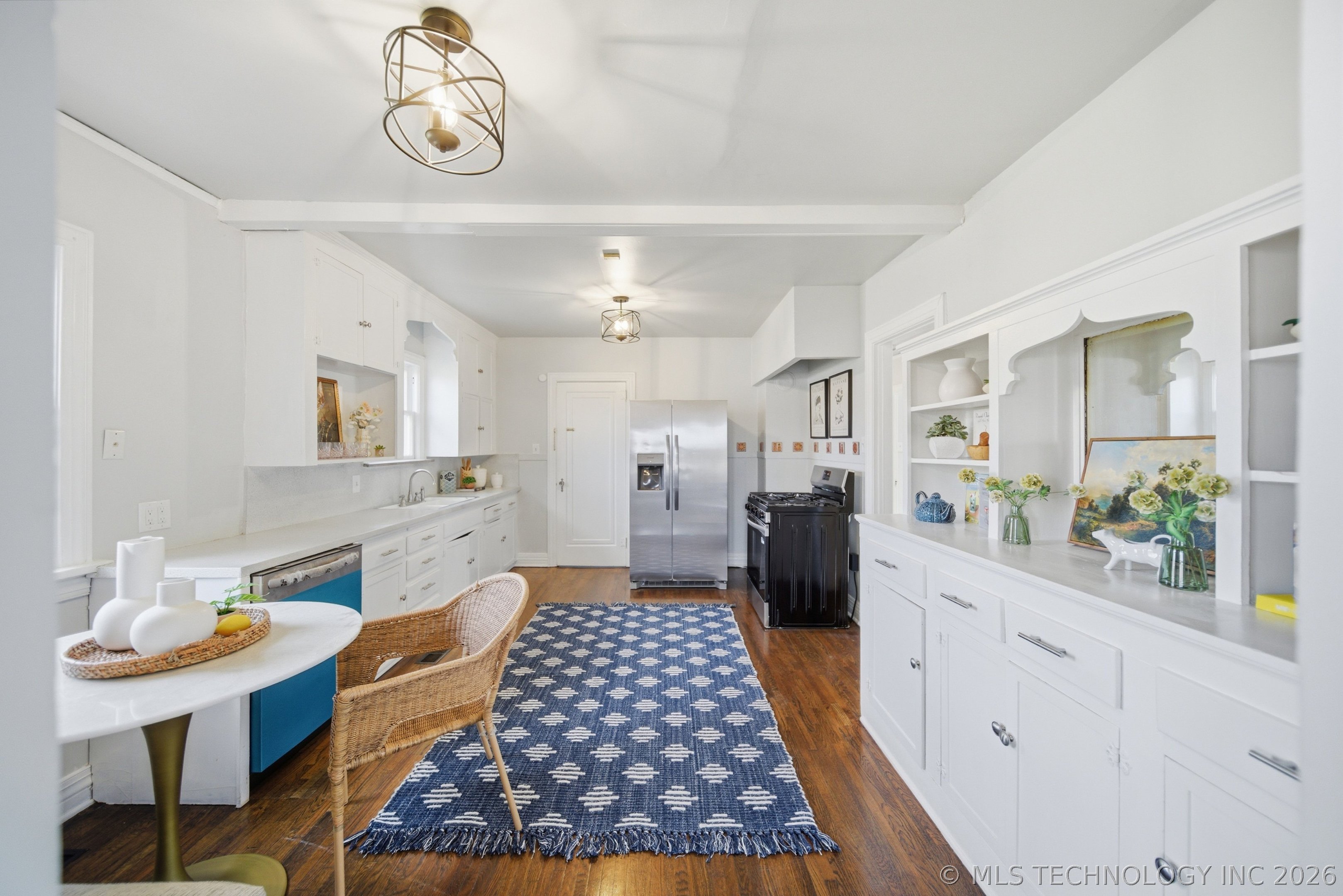 1211 S Jackson Avenue Property Photo 7