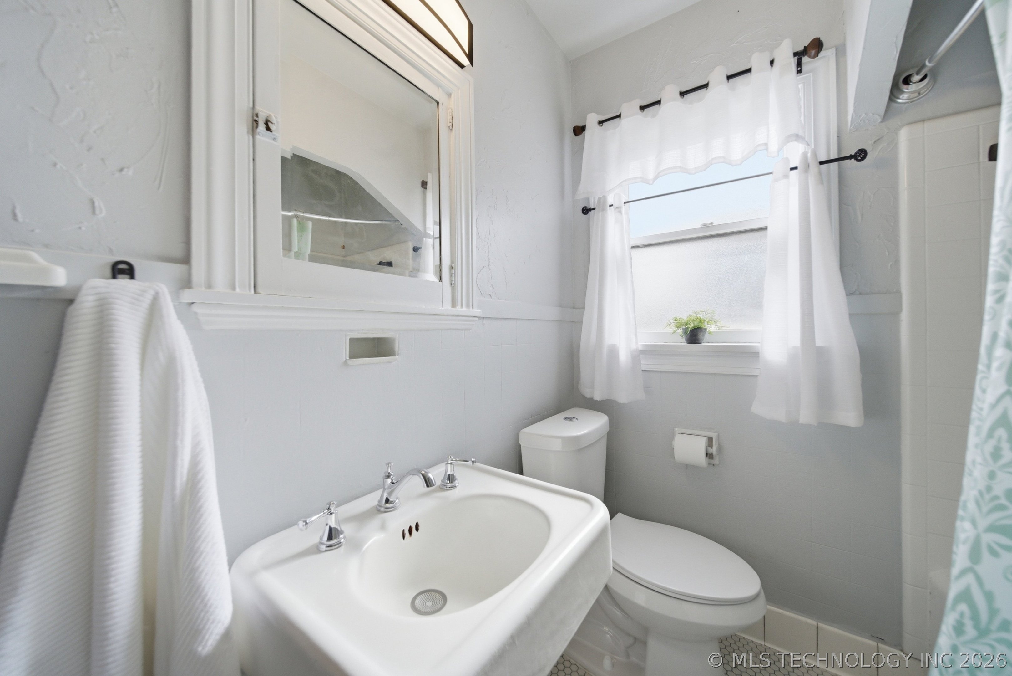 1211 S Jackson Avenue Property Photo 15