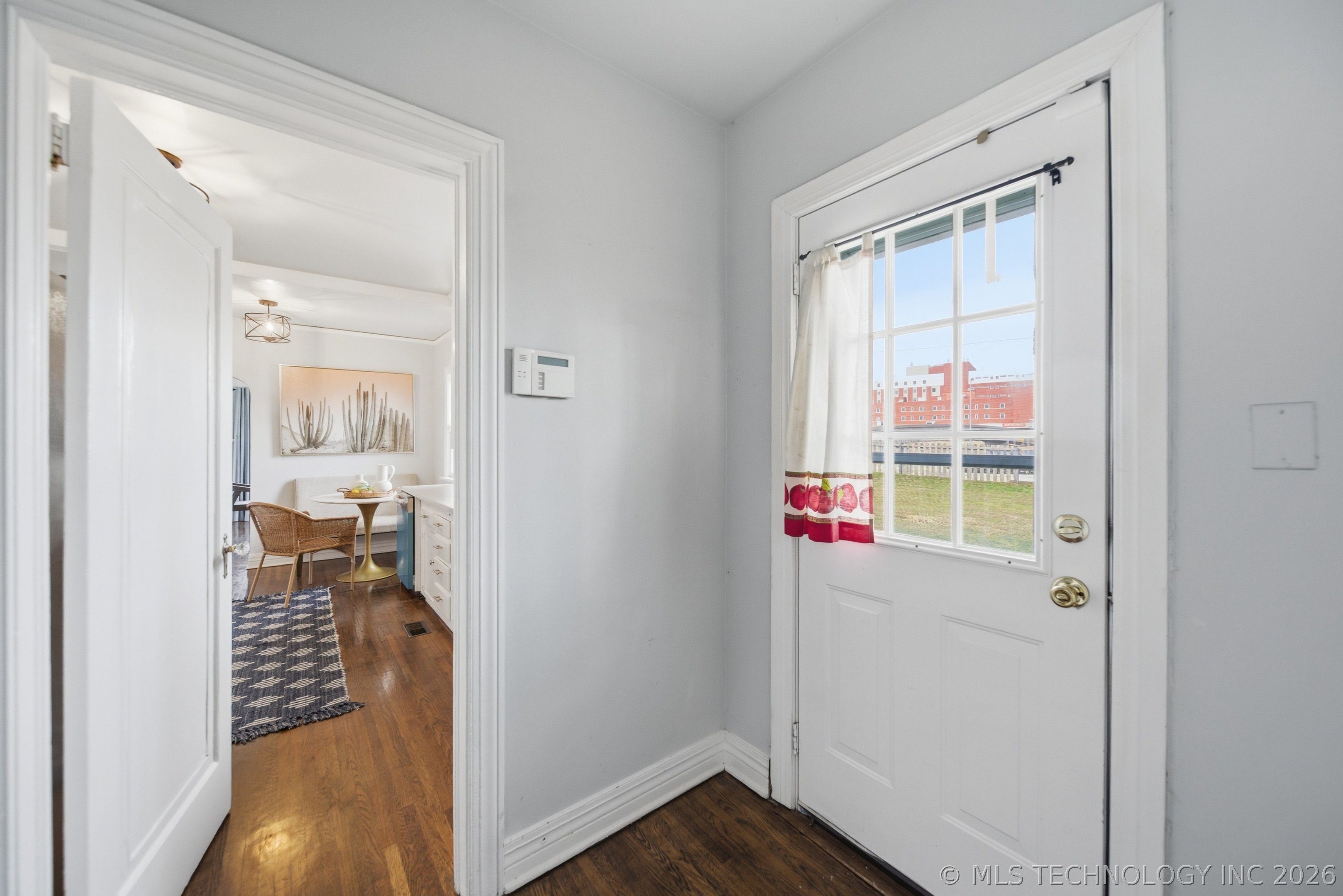 1211 S Jackson Avenue Property Photo 18