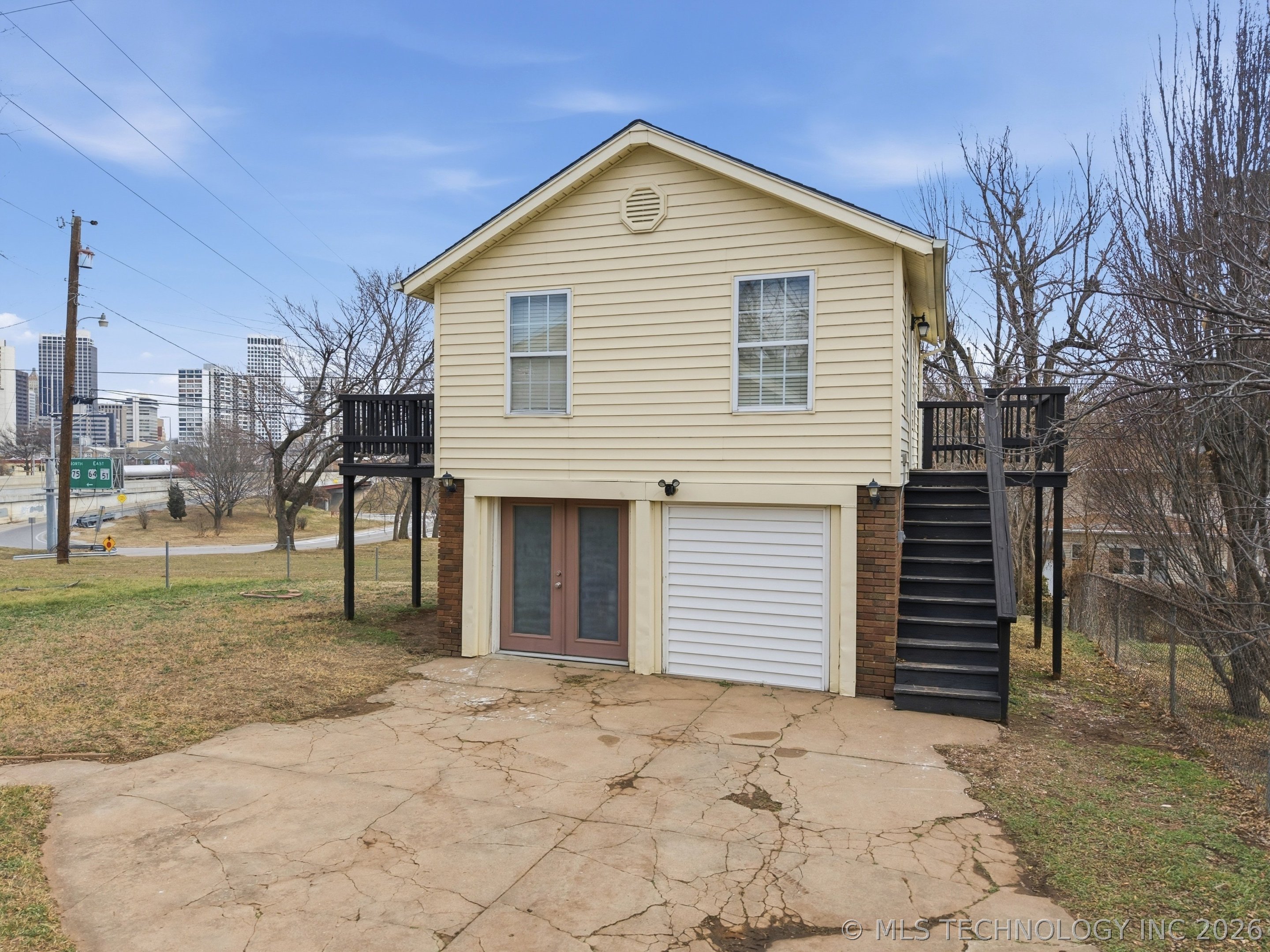 1211 S Jackson Avenue Property Photo 22