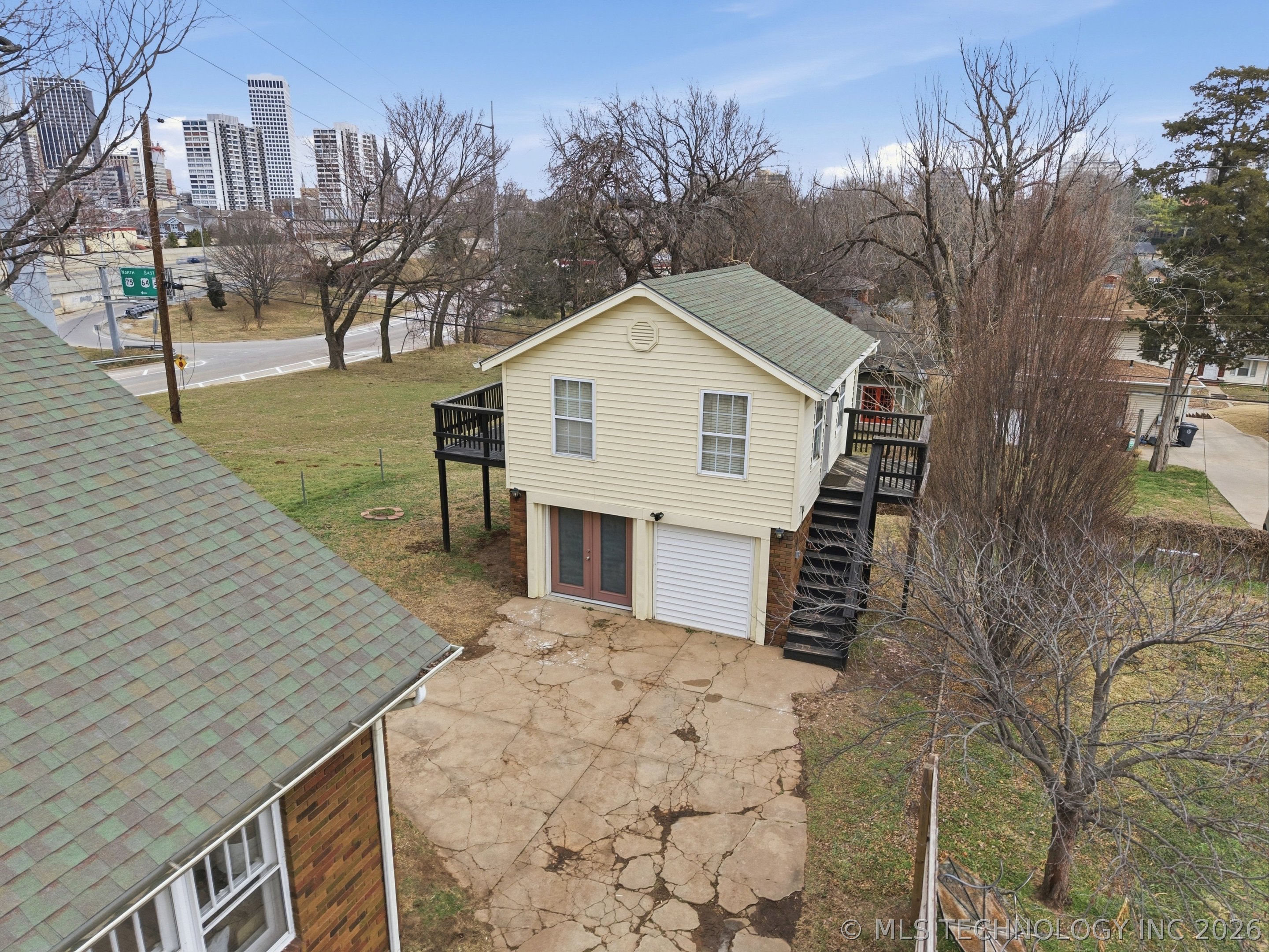 1211 S Jackson Avenue Property Photo 31