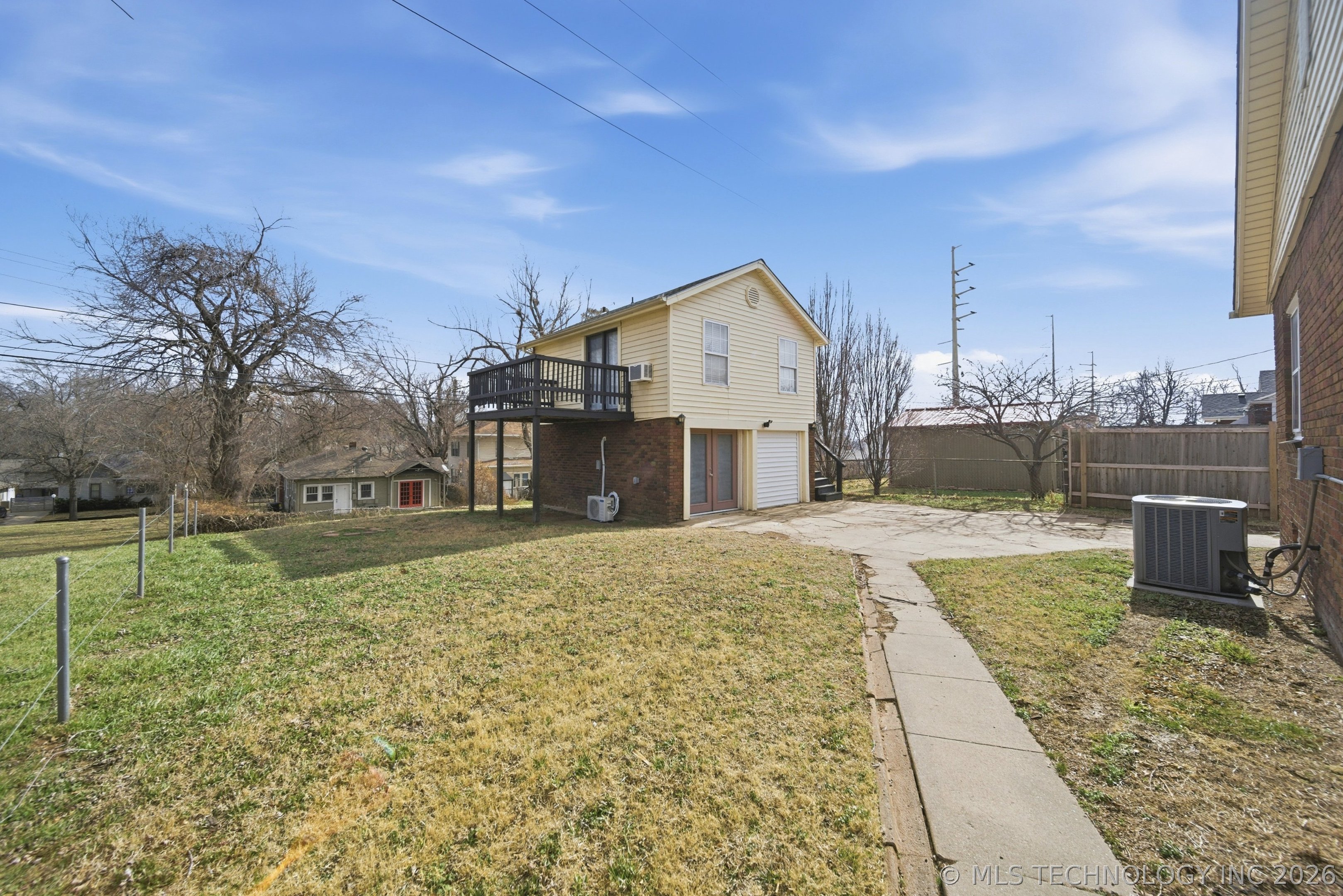 1211 S Jackson Avenue Property Photo 35