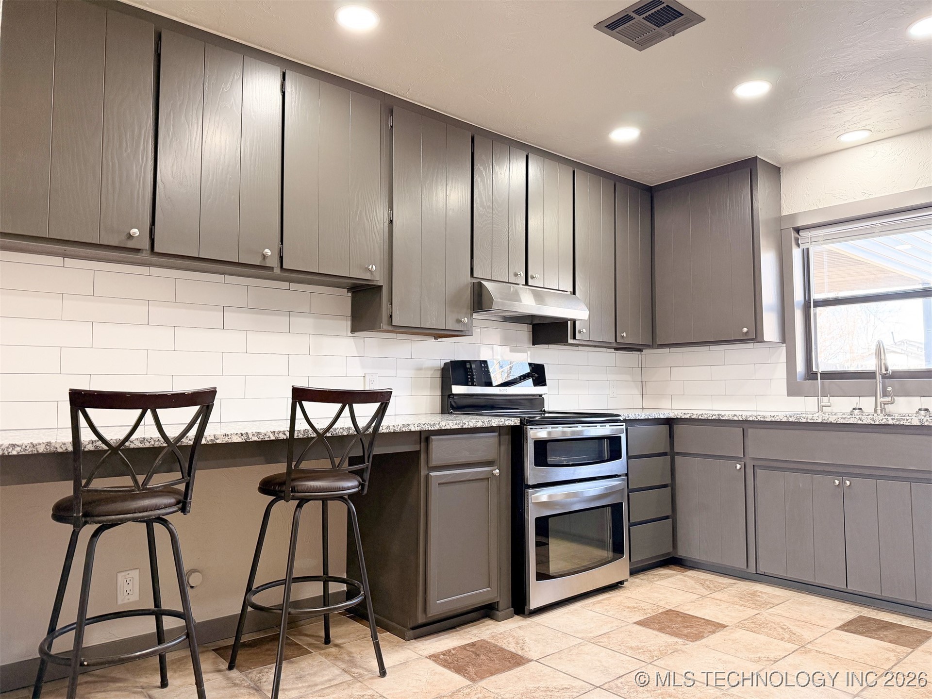 624 W Kirk Street Property Photo 12