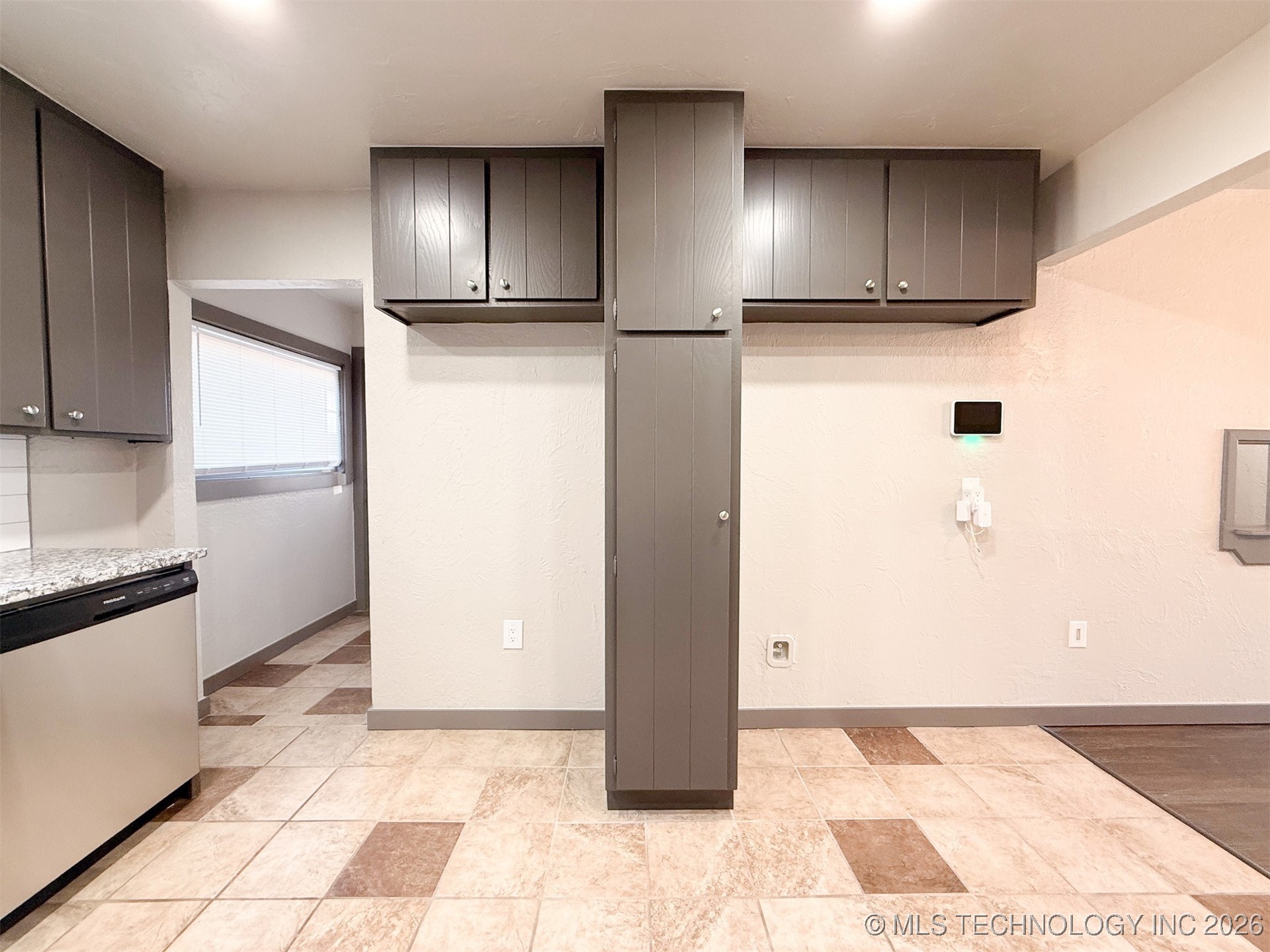 624 W Kirk Street Property Photo 13