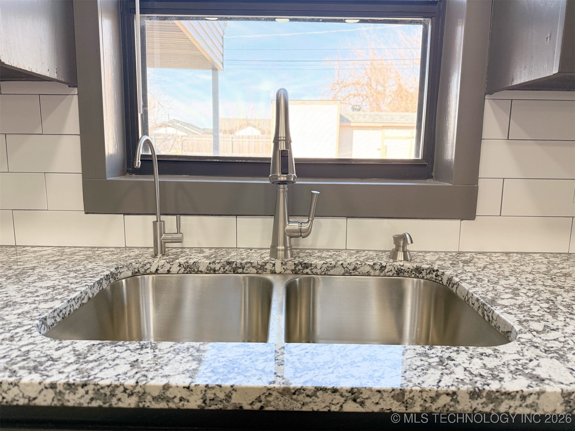 624 W Kirk Street Property Photo 15