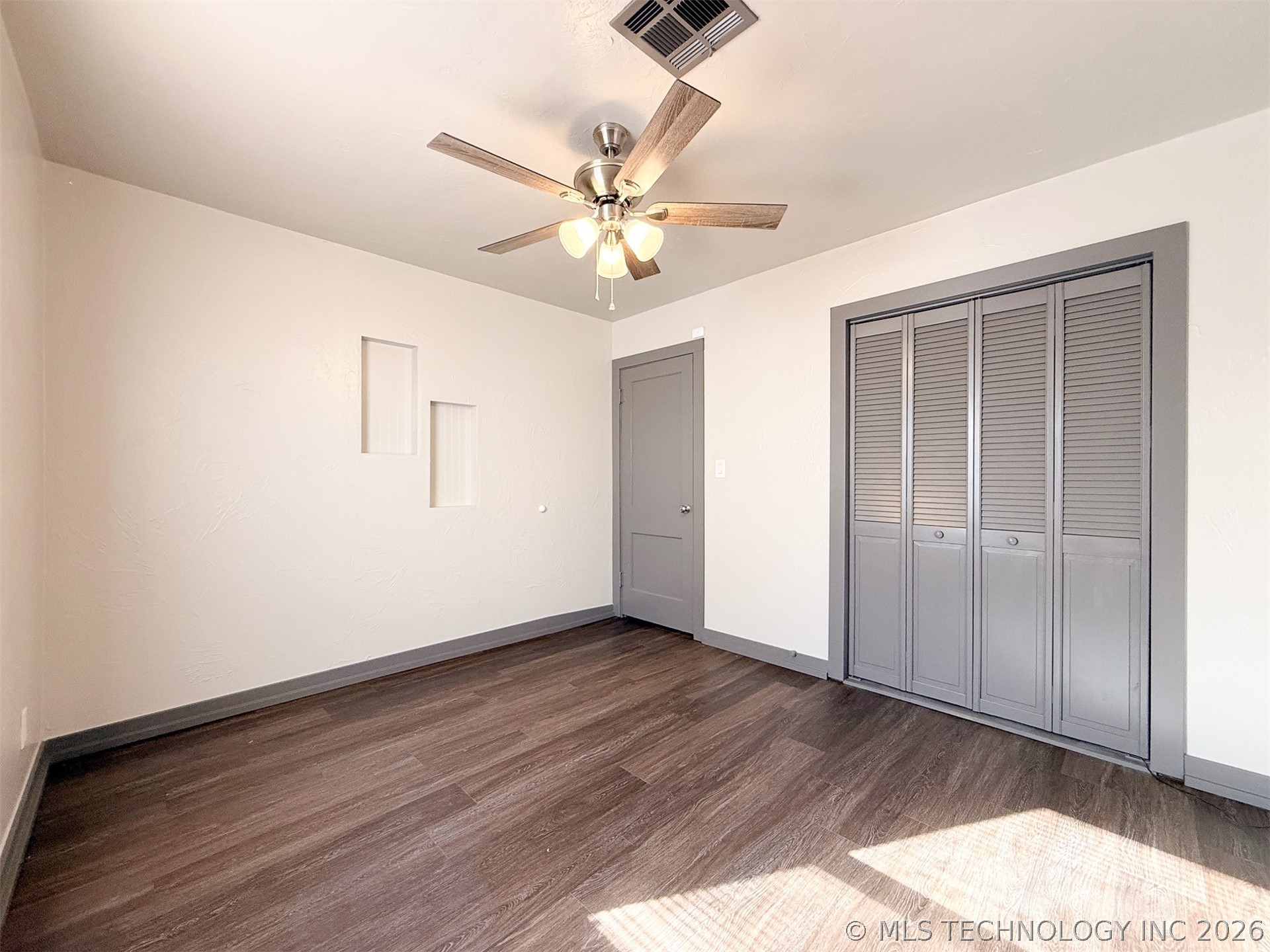 624 W Kirk Street Property Photo 17