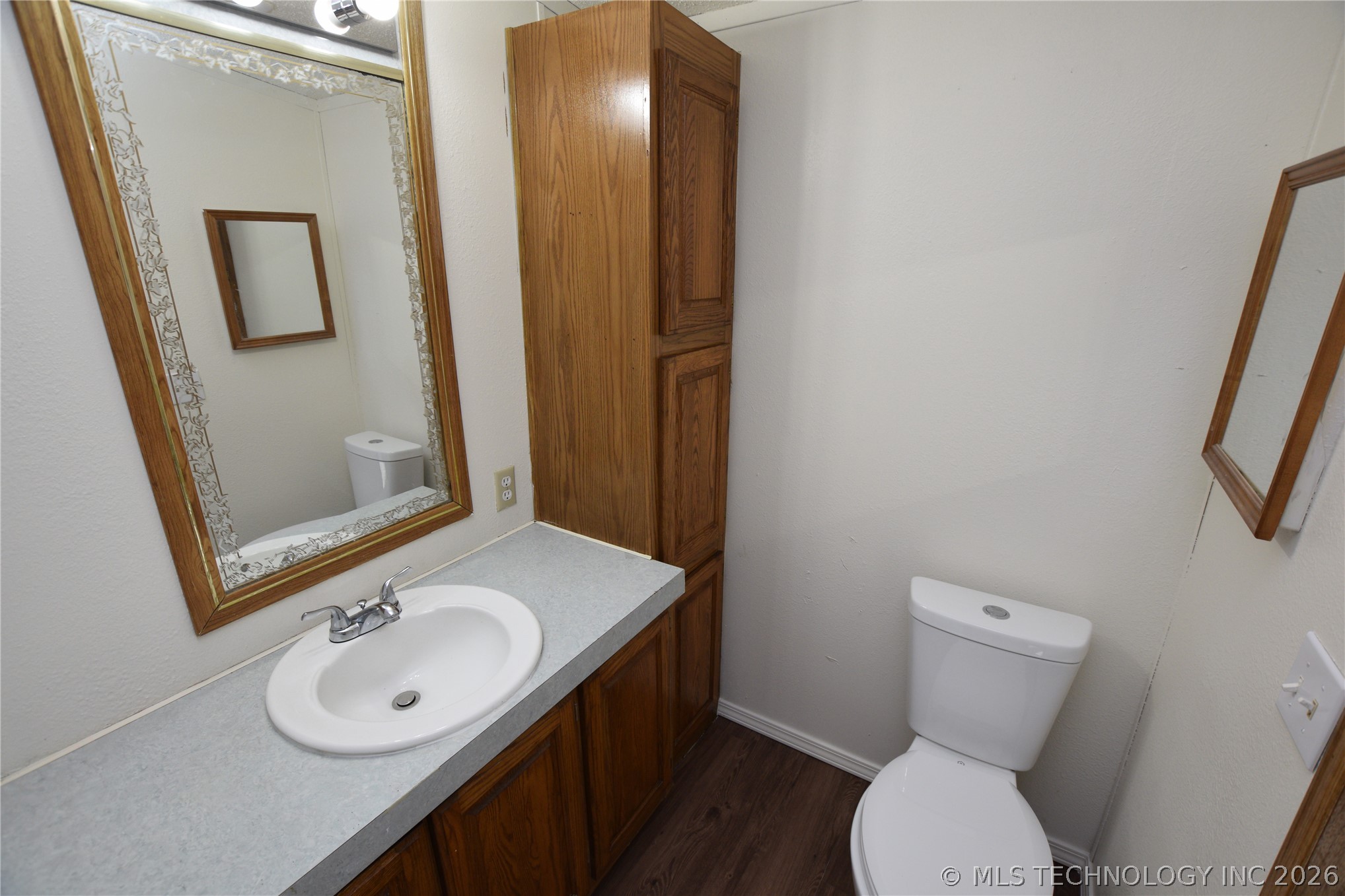 413 W Willow Street Property Photo 20