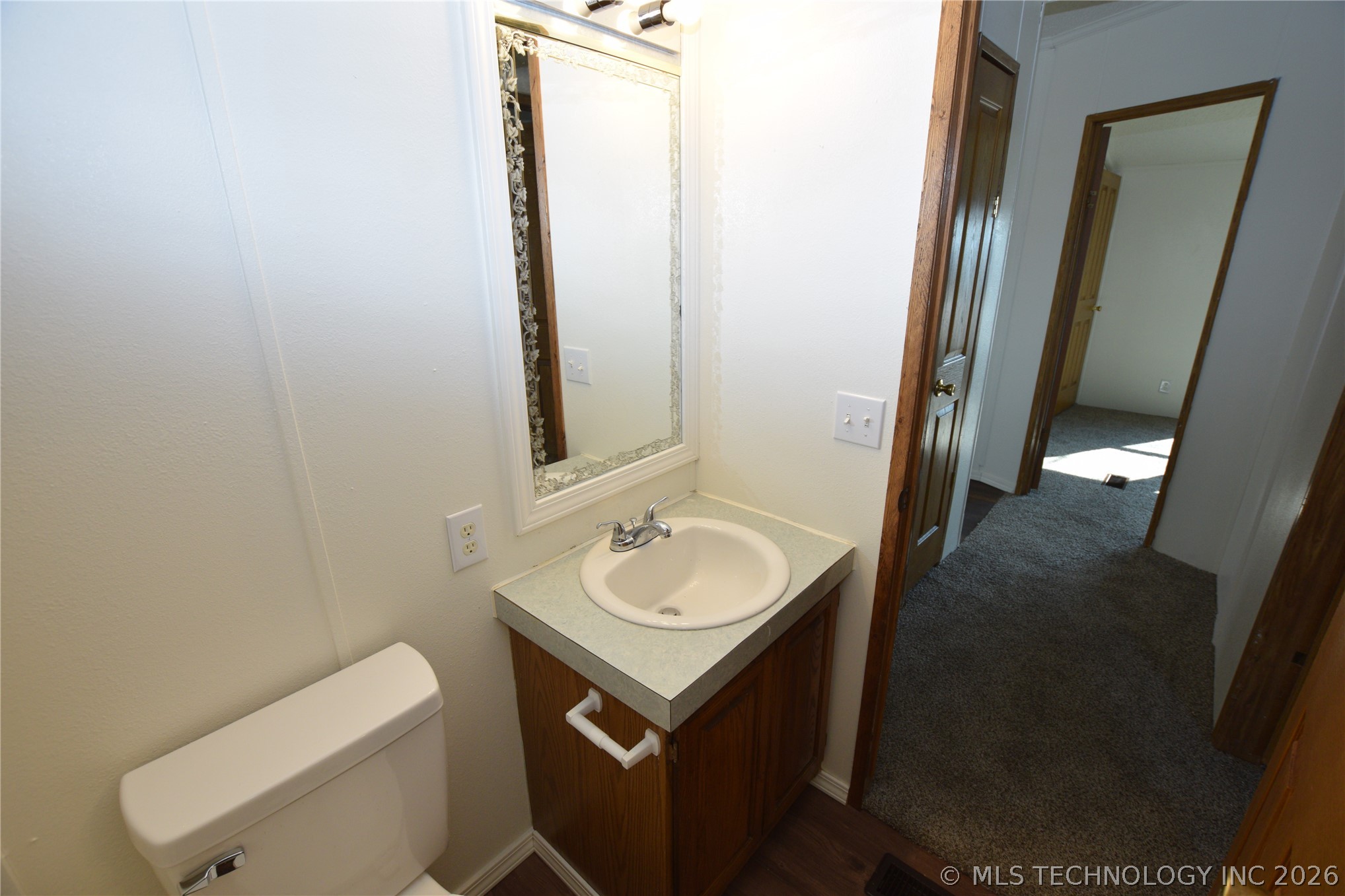 413 W Willow Street Property Photo 30