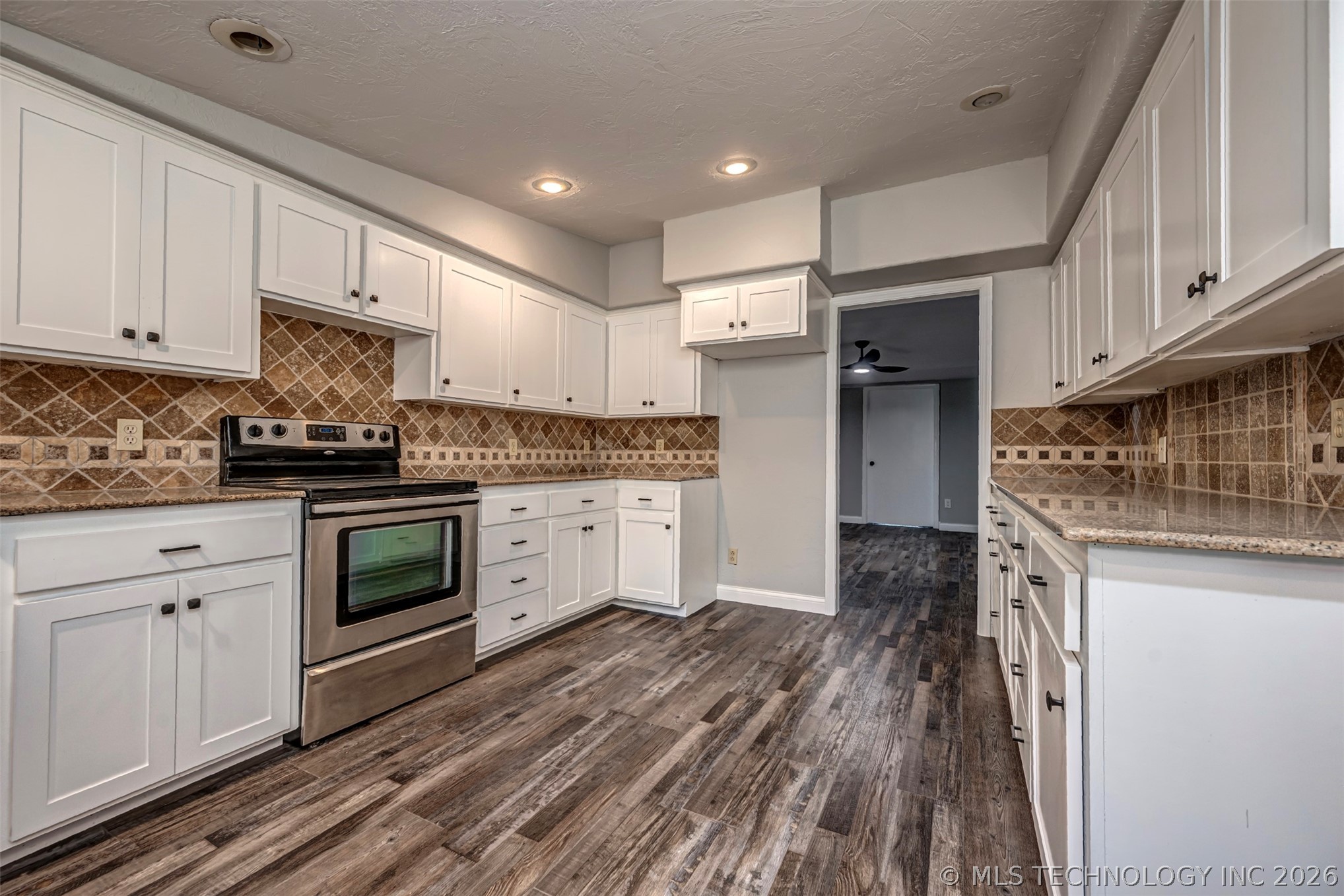 4412 E Grandstaff Road Property Photo 5