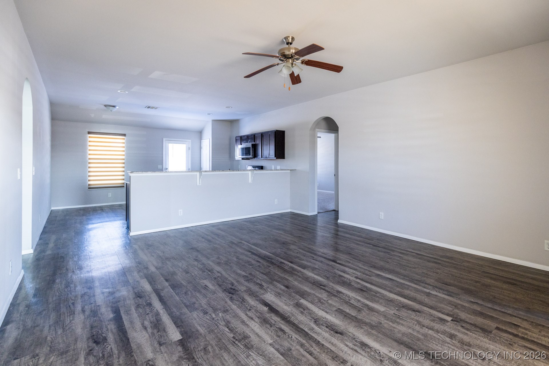 1208 E Richmond Street Property Photo 9