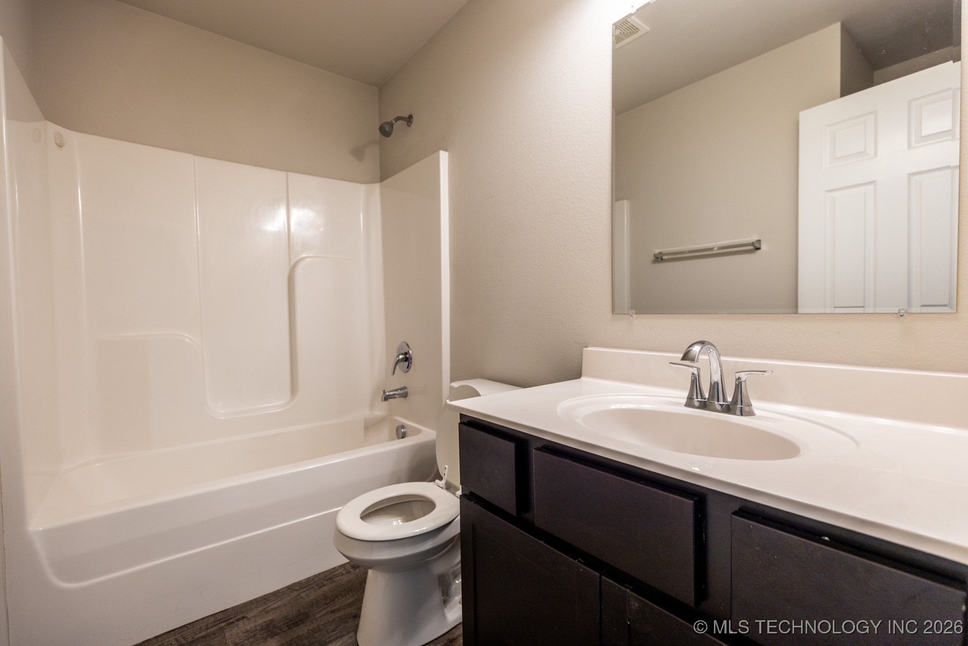 1208 E Richmond Street Property Photo 11