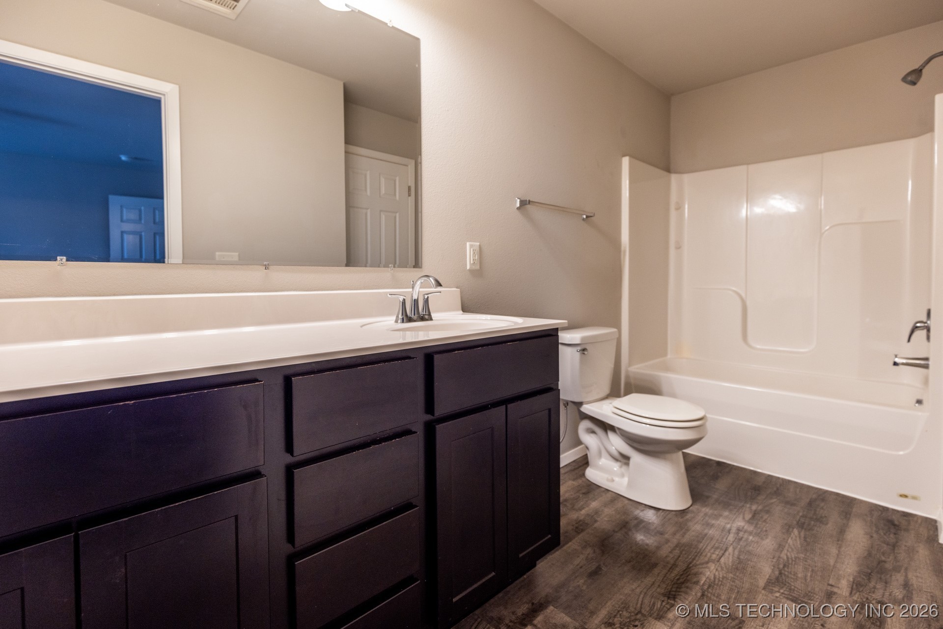 1208 E Richmond Street Property Photo 14