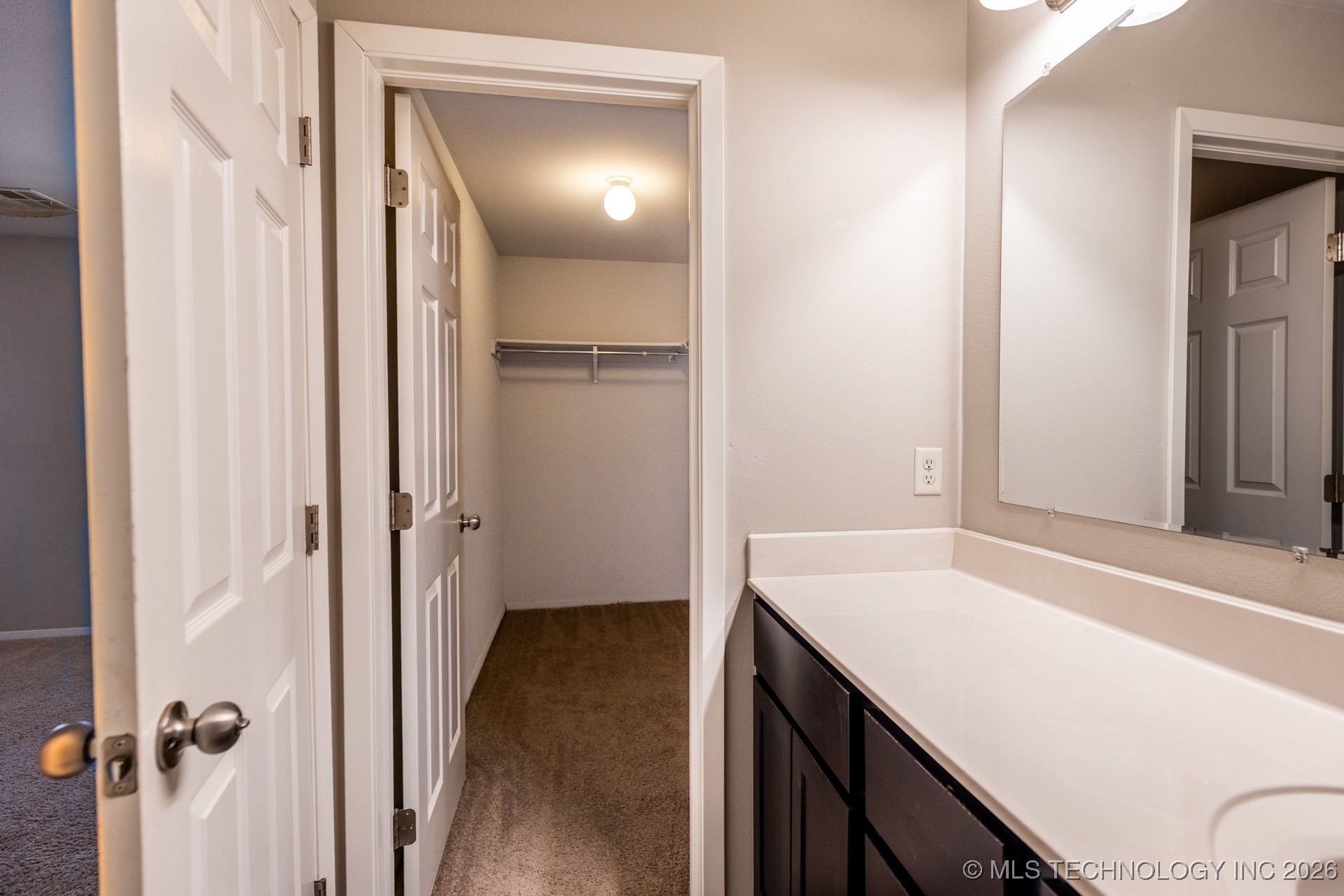 1208 E Richmond Street Property Photo 16