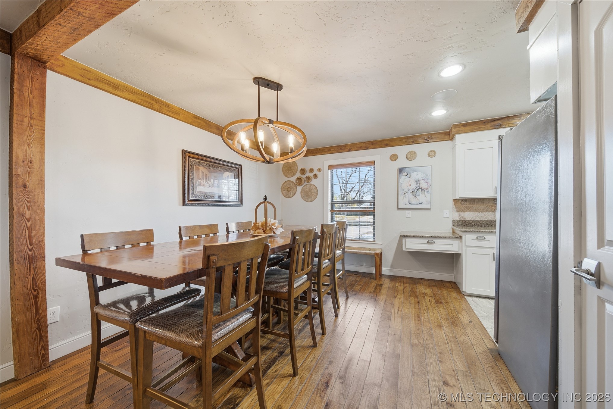 9606 S Maybelle Avenue Property Photo 17