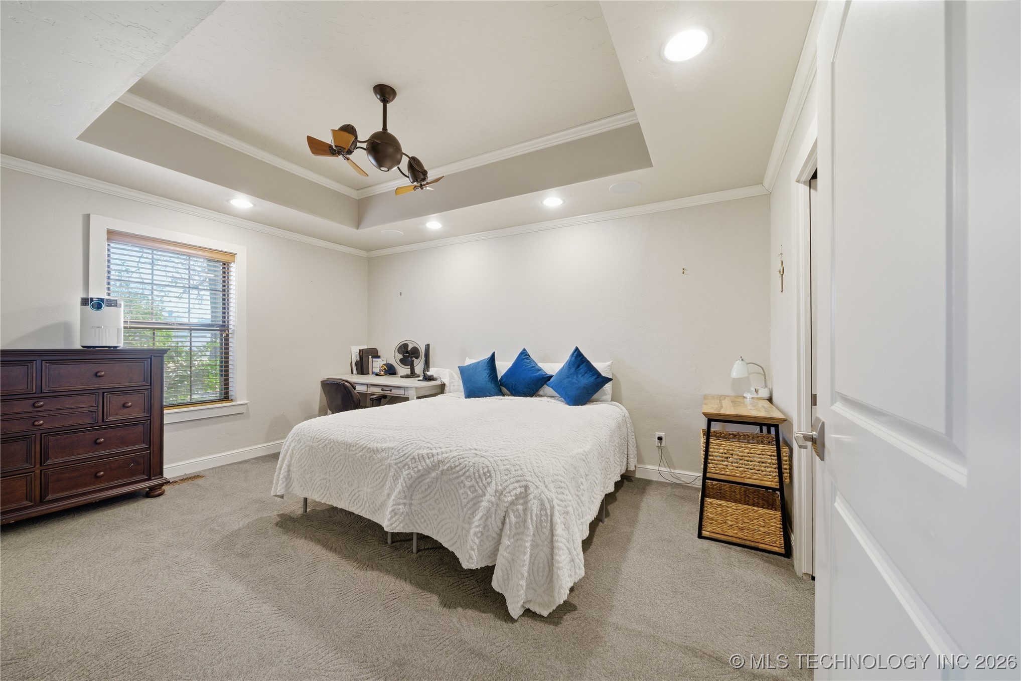 9606 S Maybelle Avenue Property Photo 22