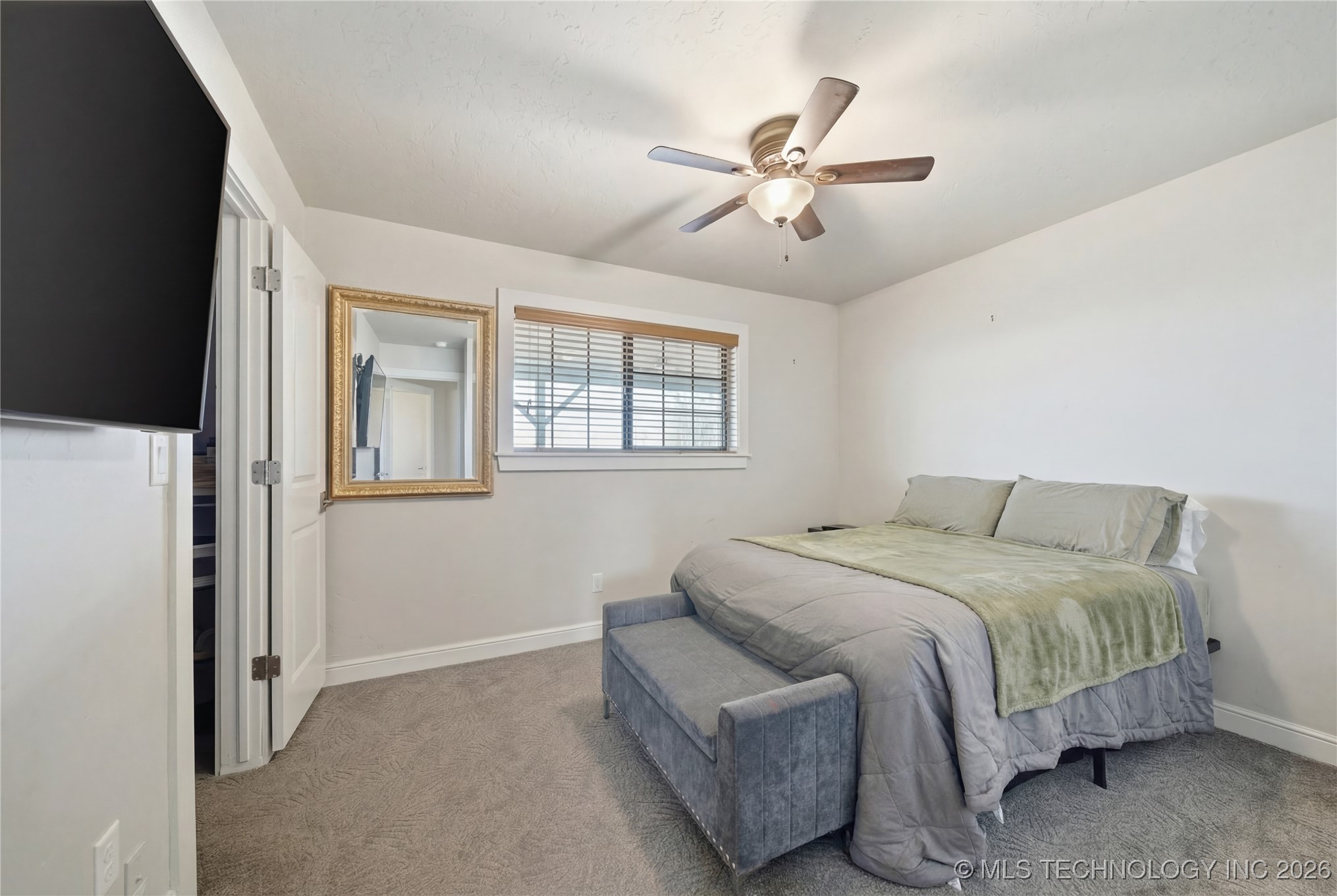 9606 S Maybelle Avenue Property Photo 28