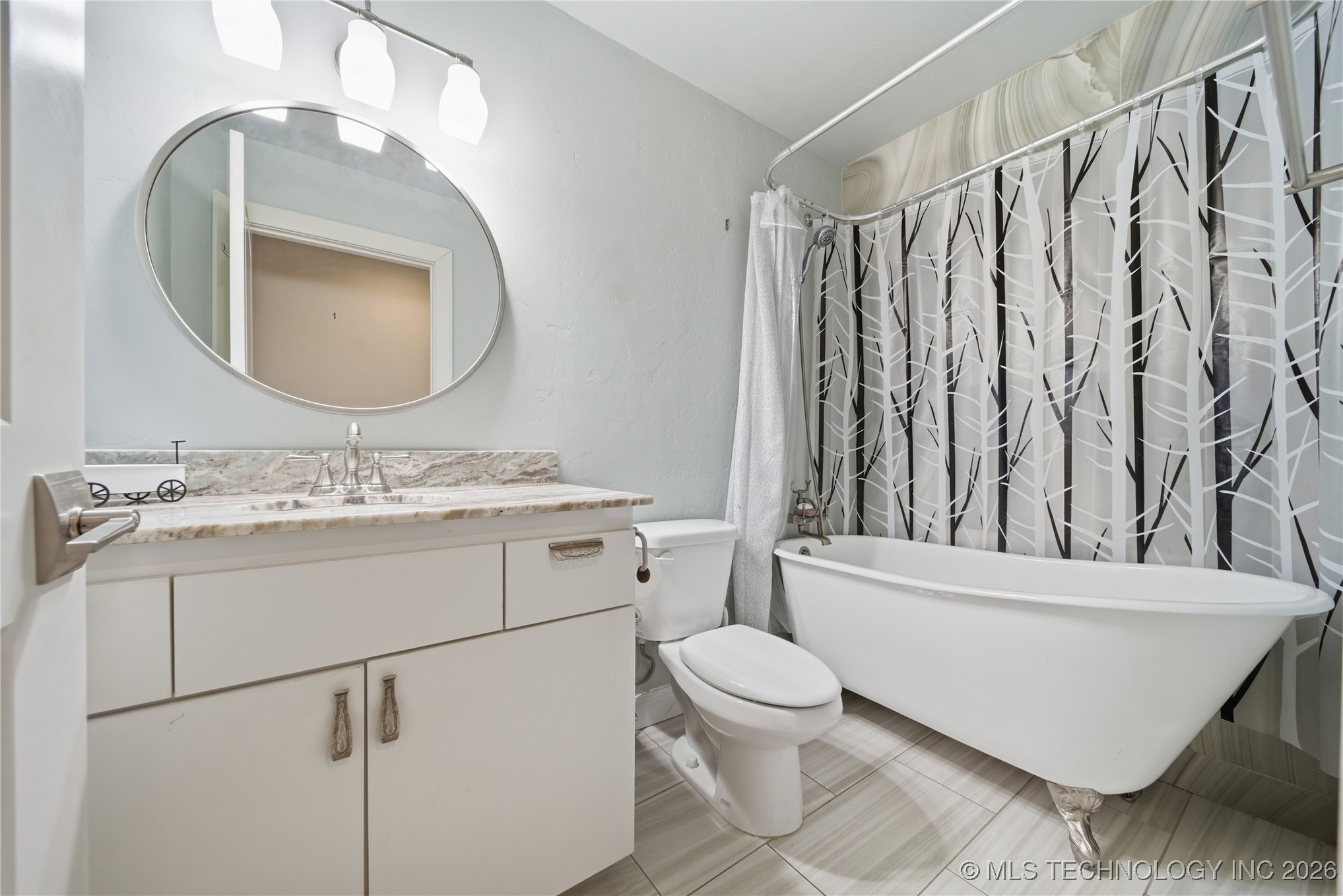 9606 S Maybelle Avenue Property Photo 29