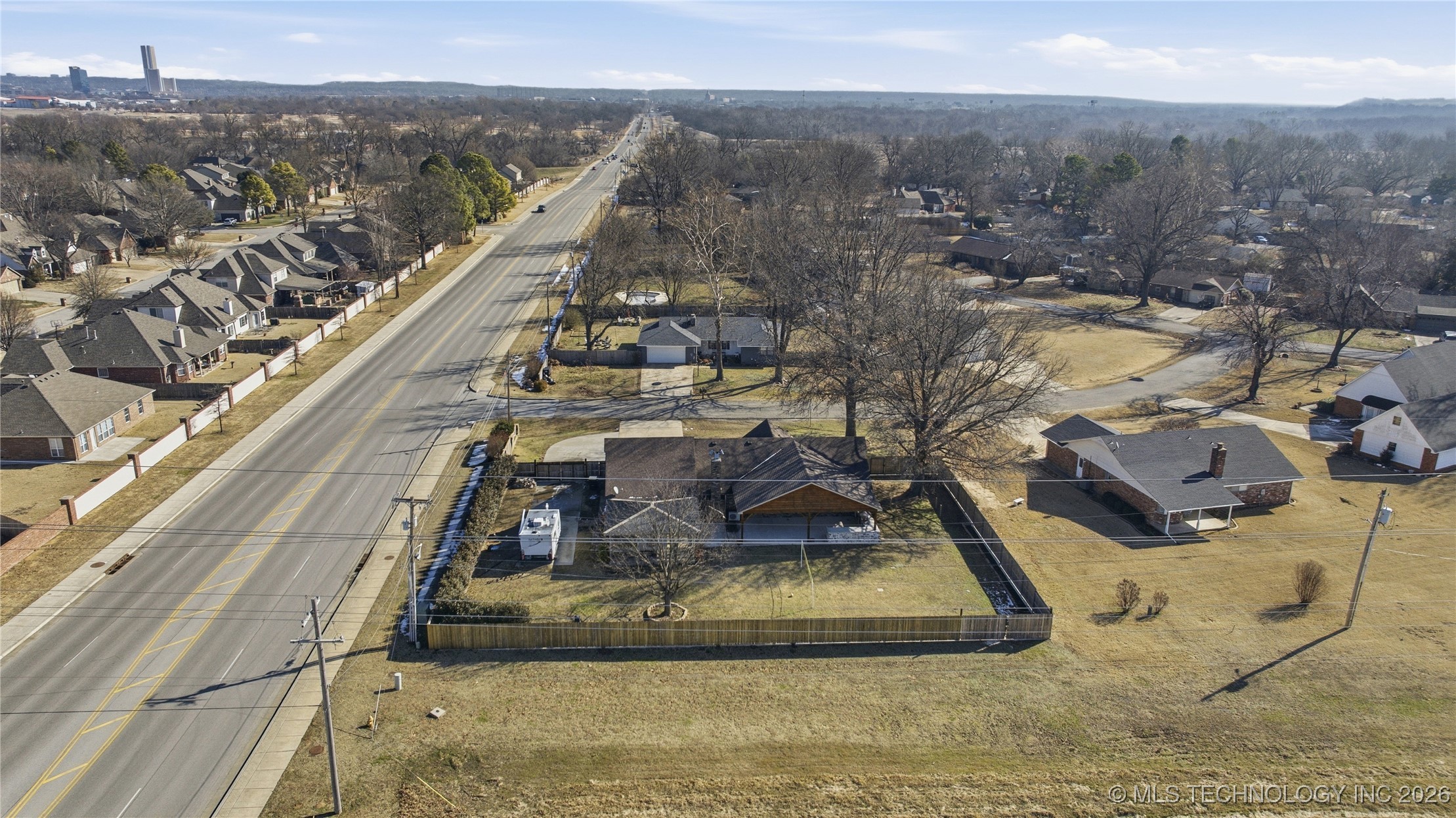 9606 S Maybelle Avenue Property Photo 30