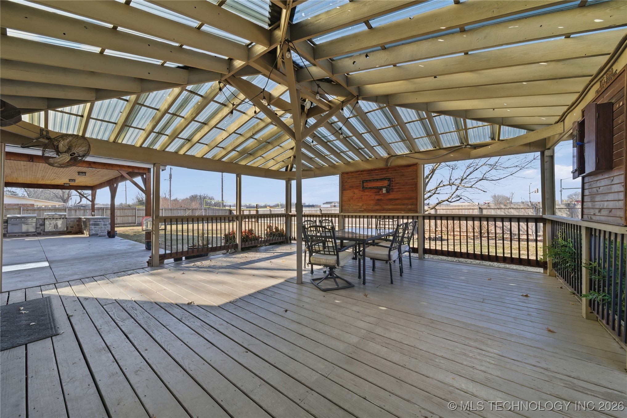 9606 S Maybelle Avenue Property Photo 33