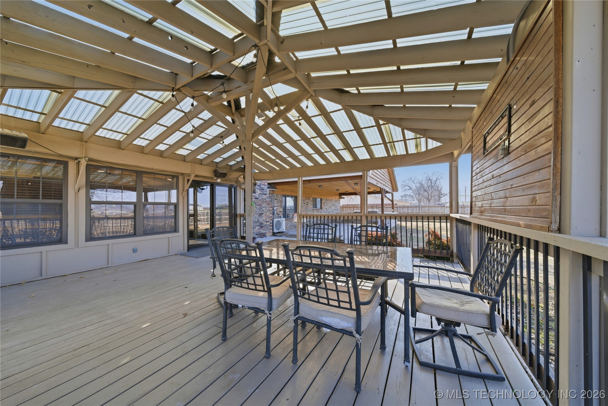 9606 S Maybelle Avenue Property Photo 34