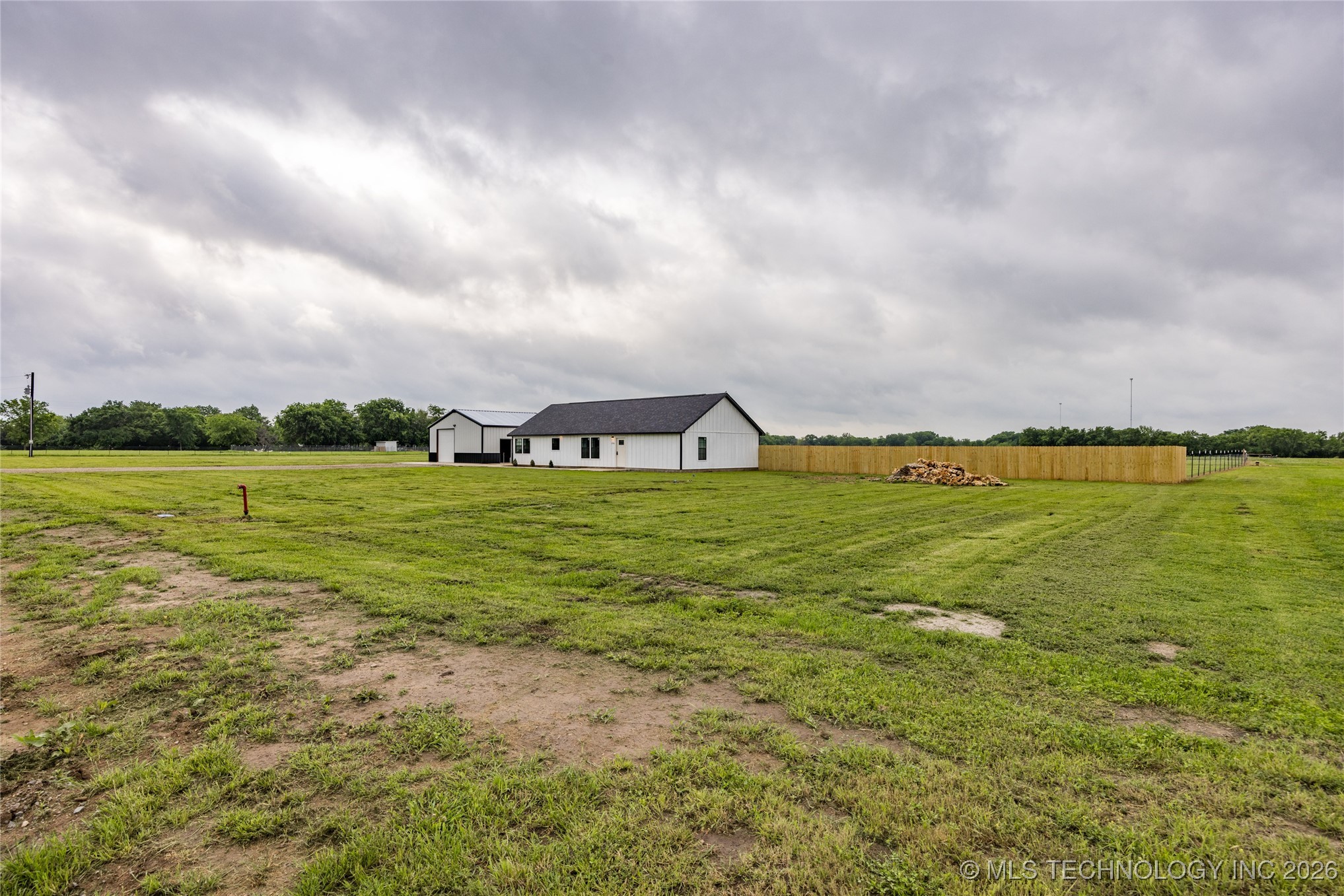 11526 State Hwy 78 Property Photo 8