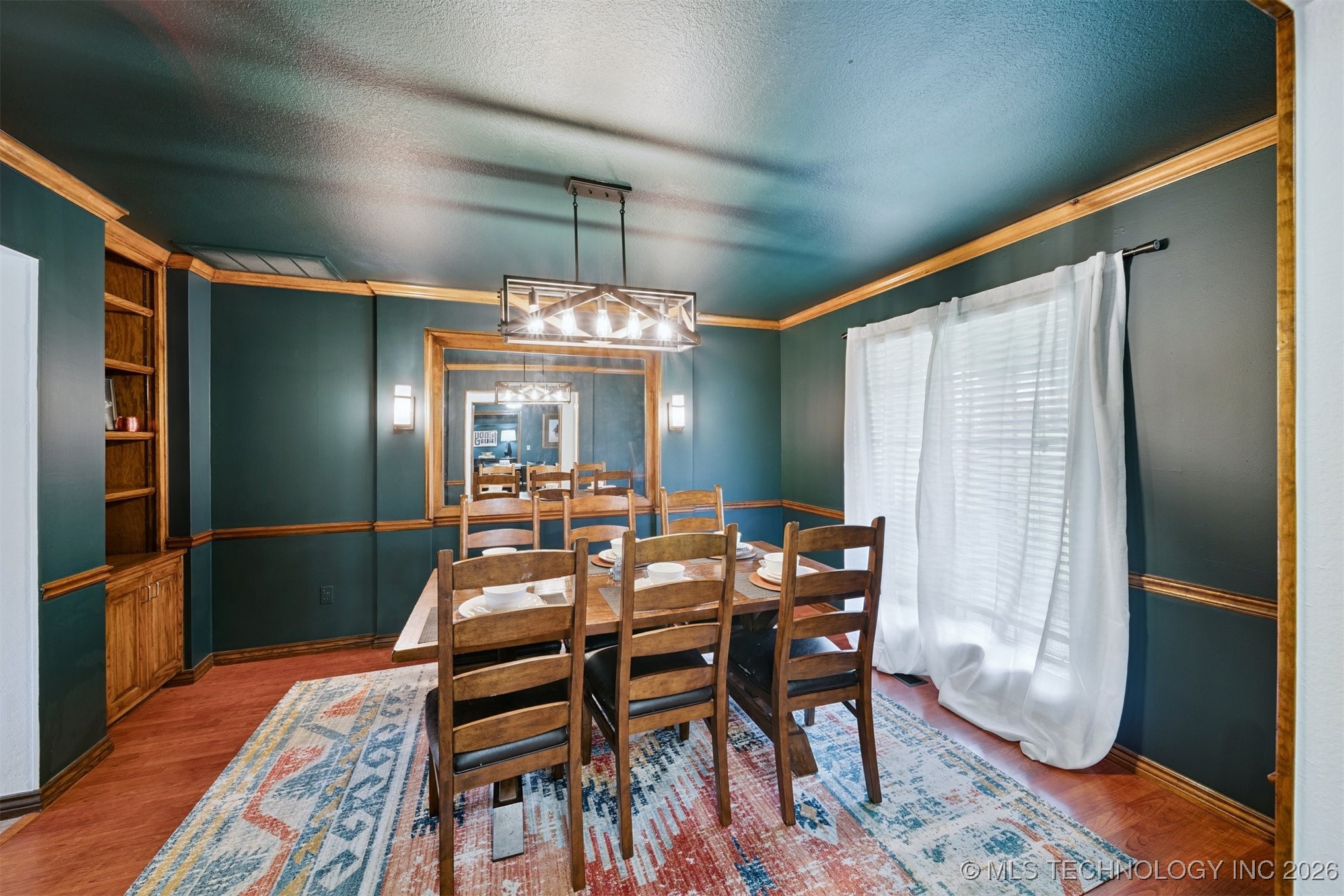 4704 W 88th Street Property Photo 8