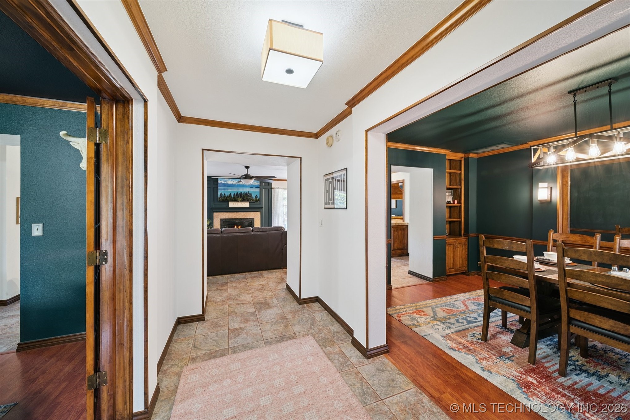 4704 W 88th Street Property Photo 10