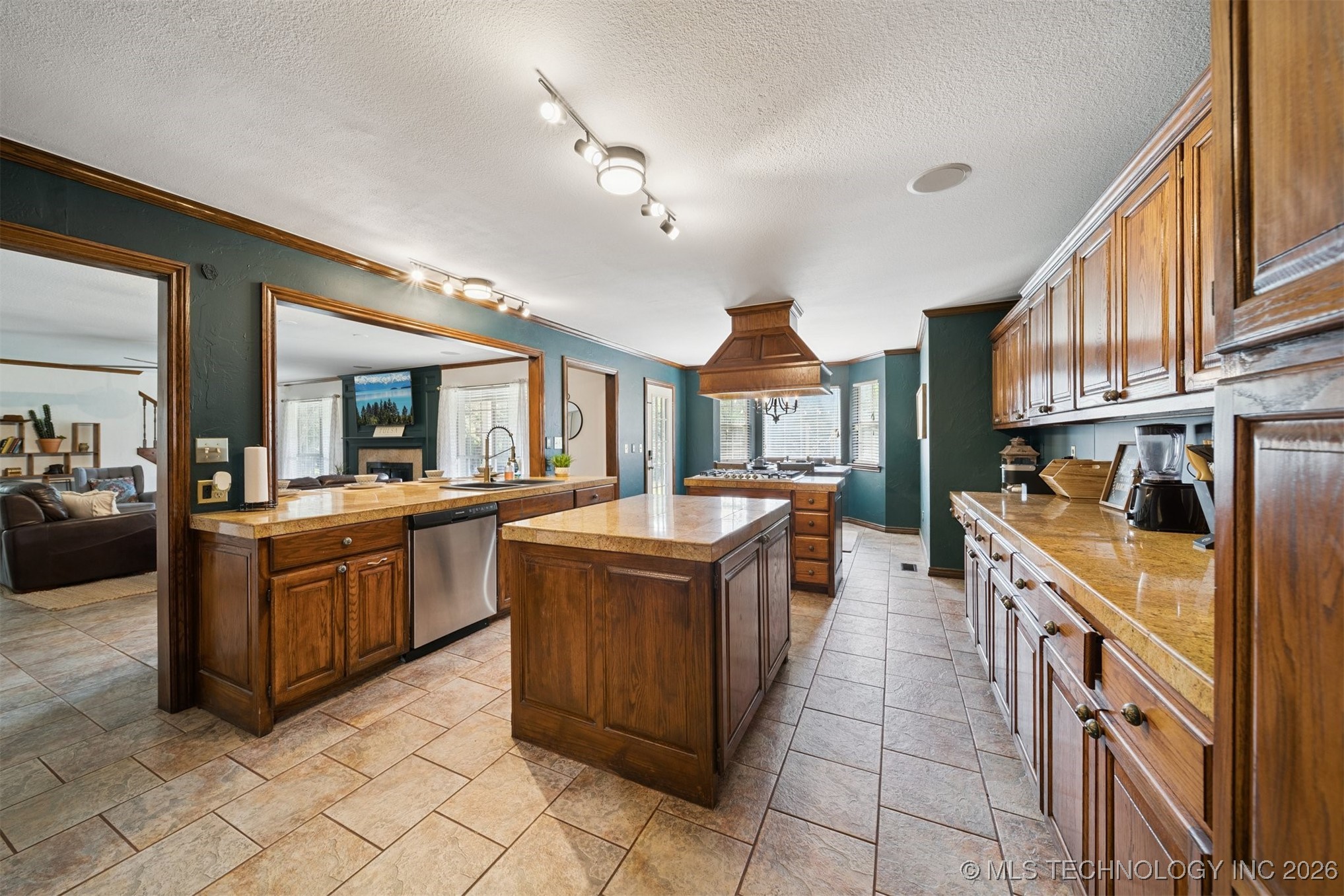 4704 W 88th Street Property Photo 21